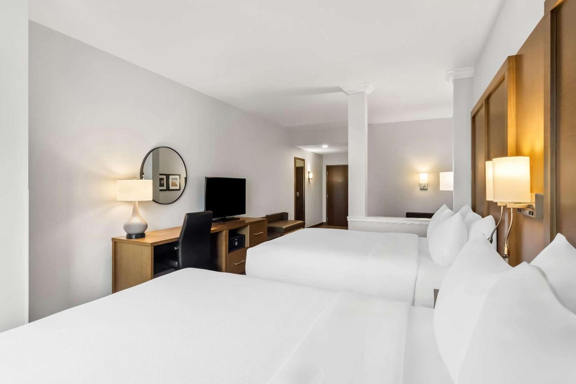 Comfort Suites Stuart-Hutchinson Island photo 6