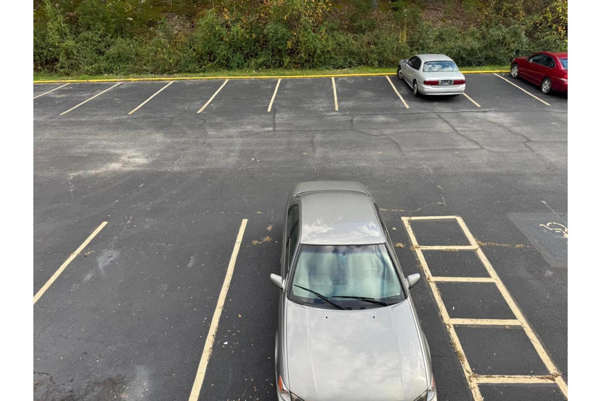 OYO Hotel Harriman near I-40 photo 10