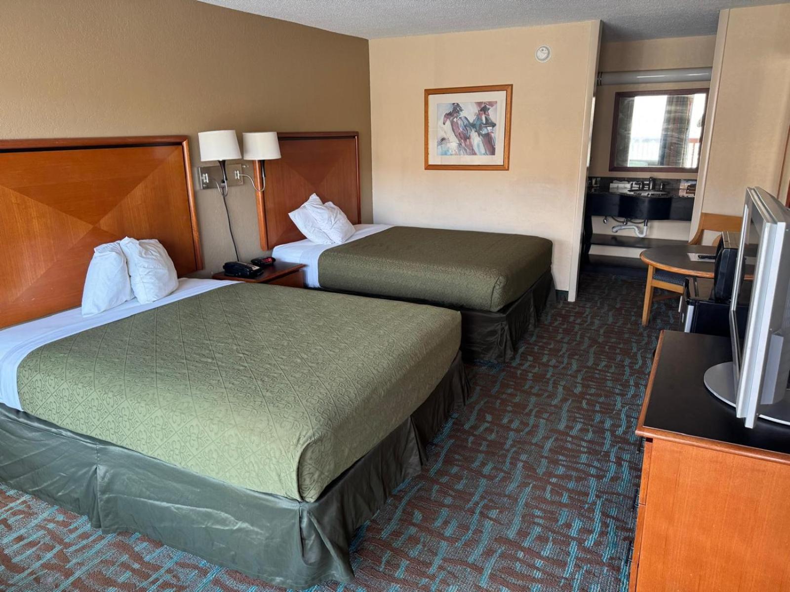 OYO Hotel Harriman near I-40 photo 25