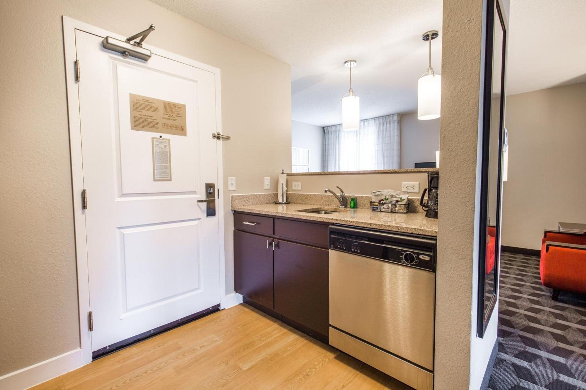 TownePlace Suites by Marriott Gilford photo 16
