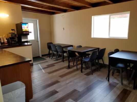 Bristlecone Motel photo 3