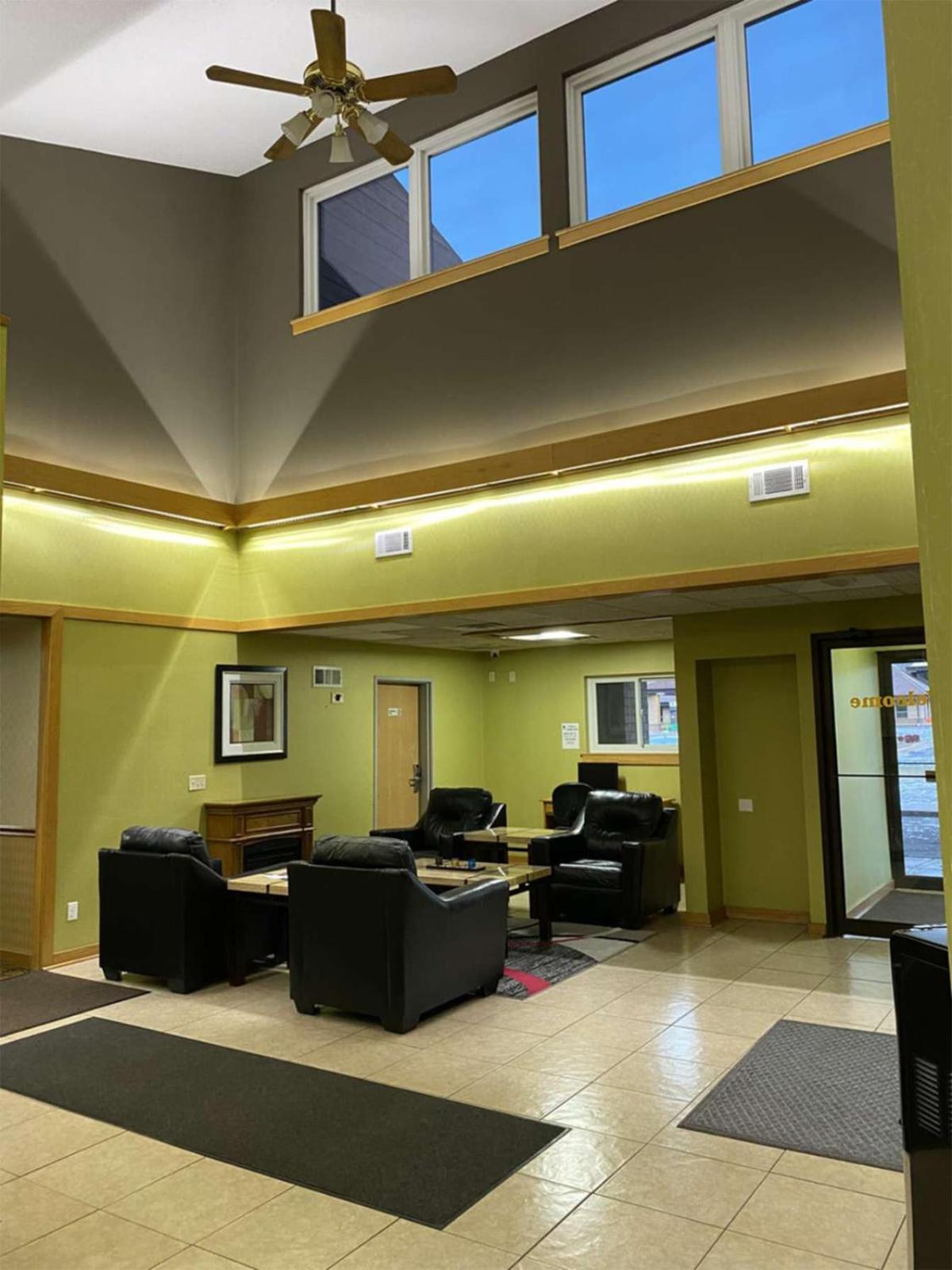 Coratel Inn and Suites By Jasper River Falls photo 5