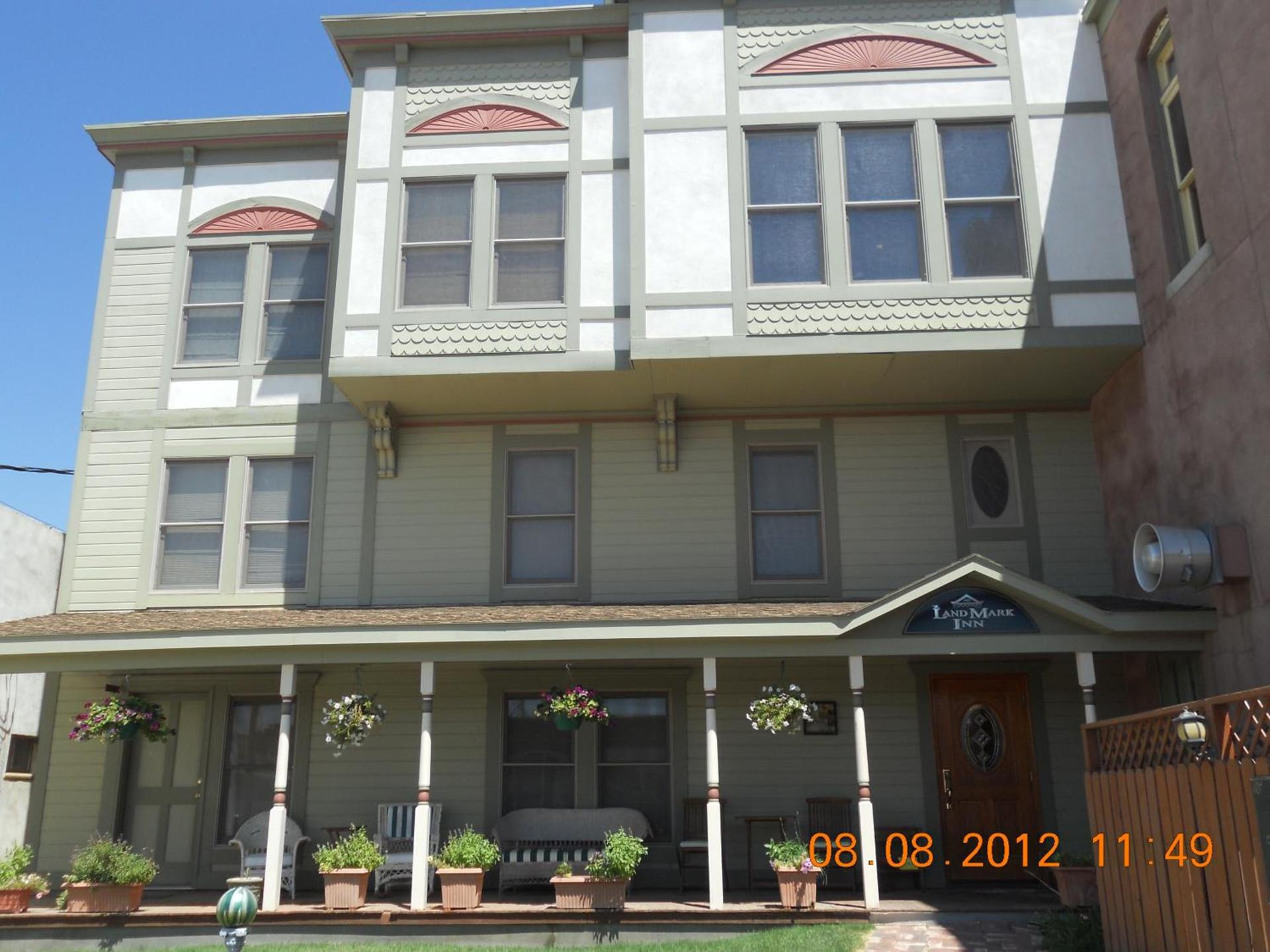 LandMark Inn at the Historic Bank of Oberlin photo 1
