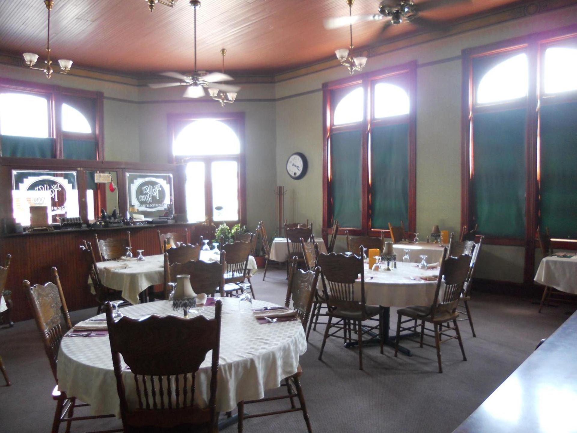 LandMark Inn at the Historic Bank of Oberlin photo 2