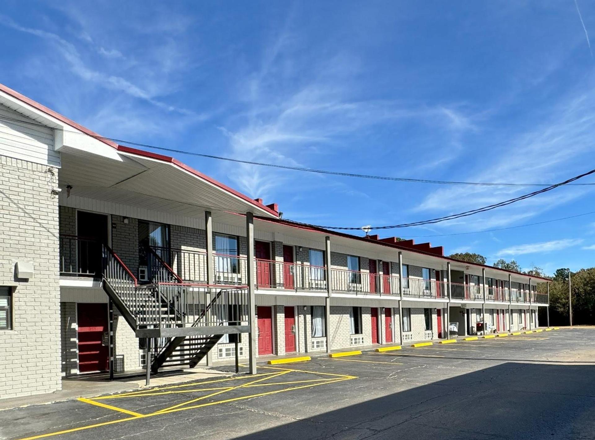 Red Roof Inn Hope photo 3