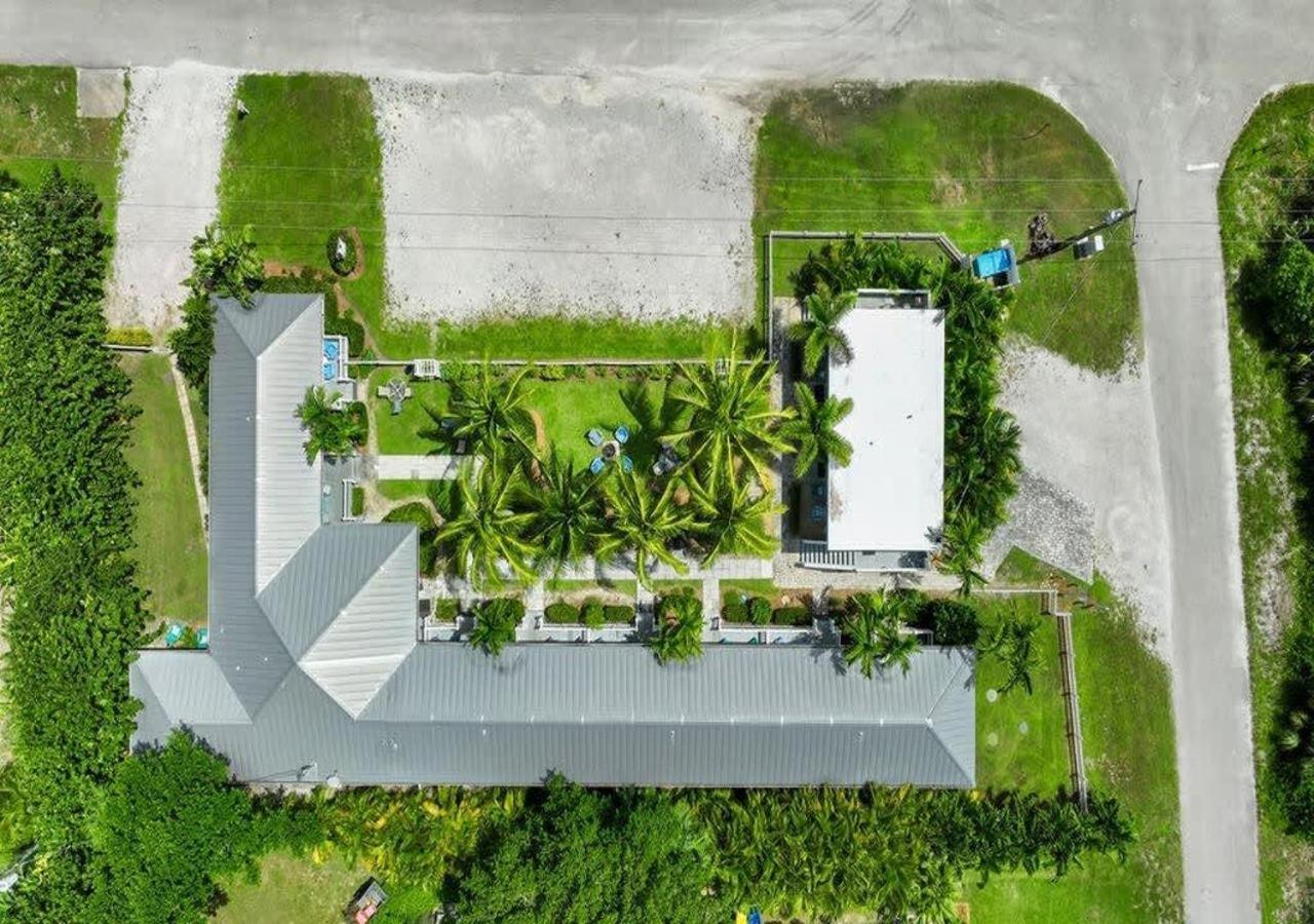 Seahorse Beach Bungalows photo 1