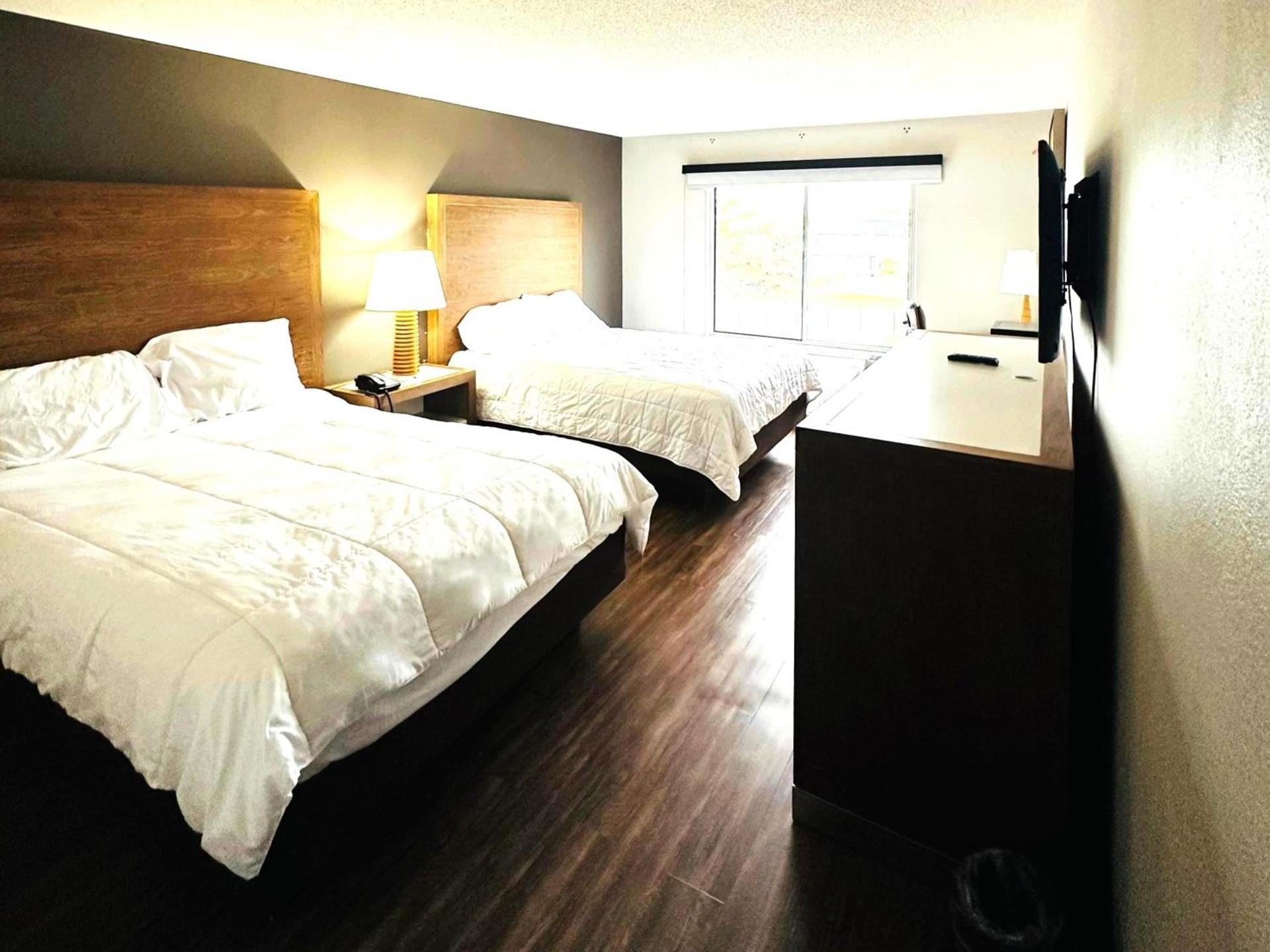 Baymont Inn and Suites by Wyndham Columbus / Near OSU photo 31