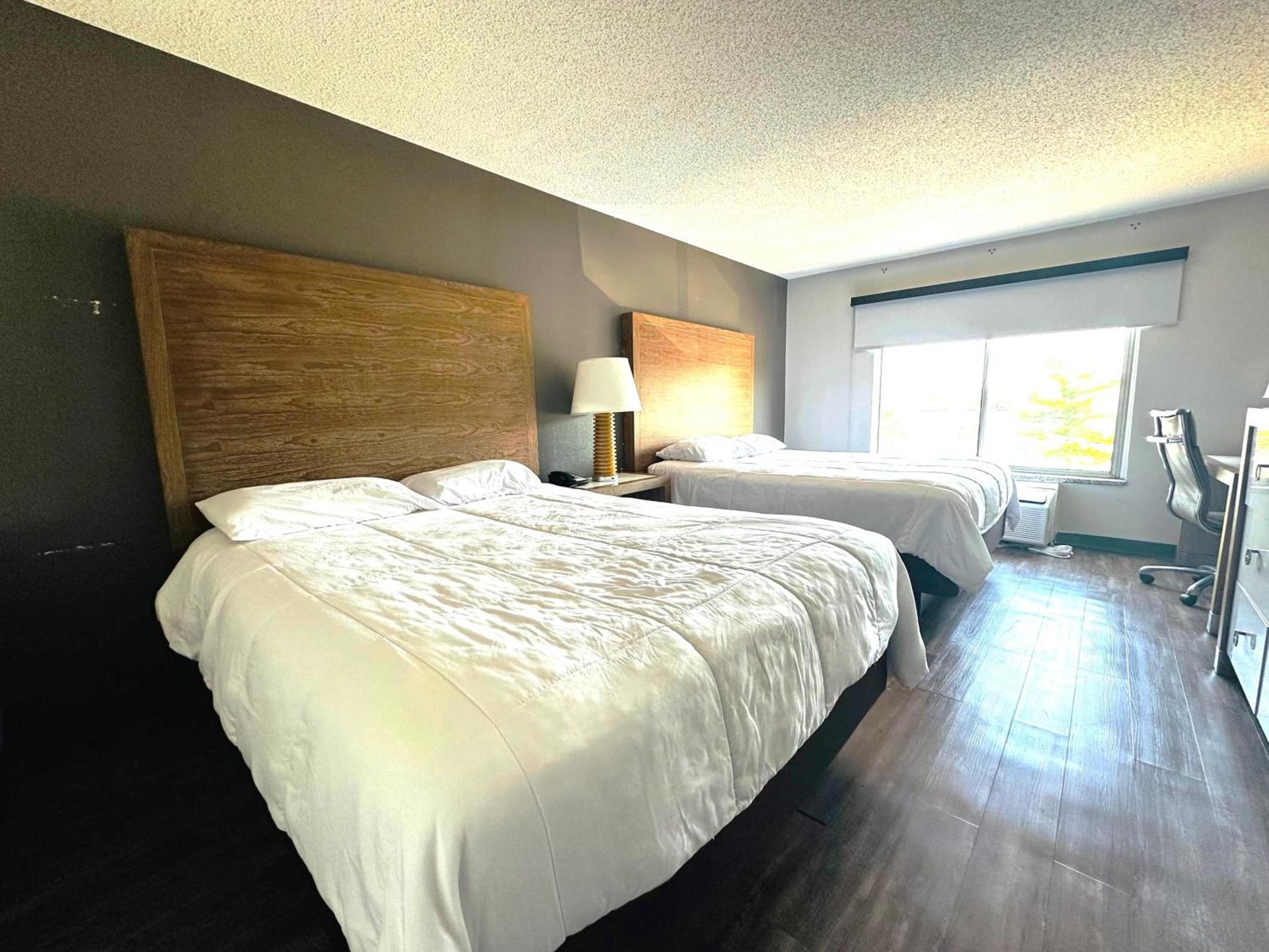 Baymont Inn and Suites by Wyndham Columbus / Near OSU photo 39