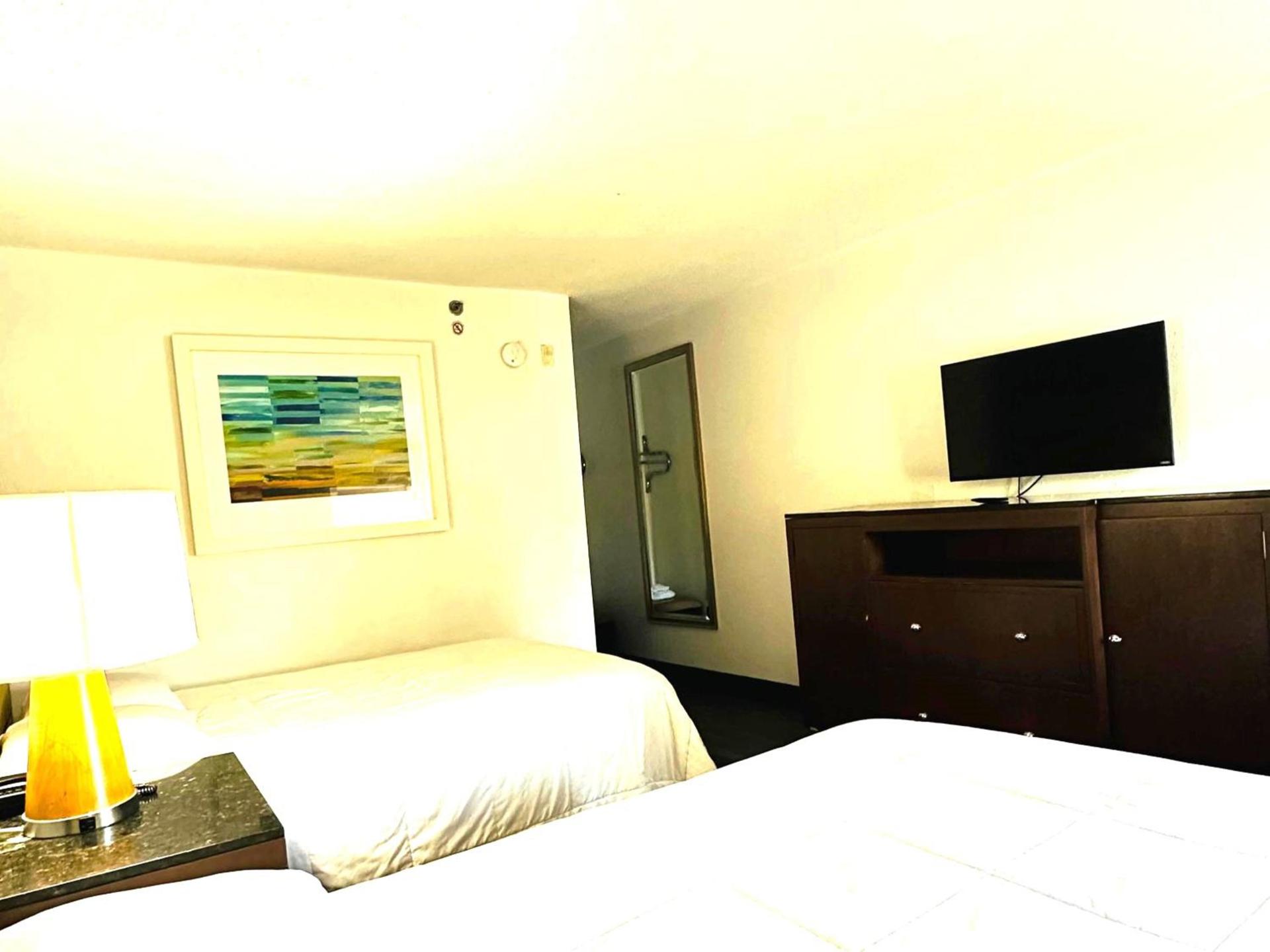Baymont Inn and Suites by Wyndham Columbus / Near OSU photo 49