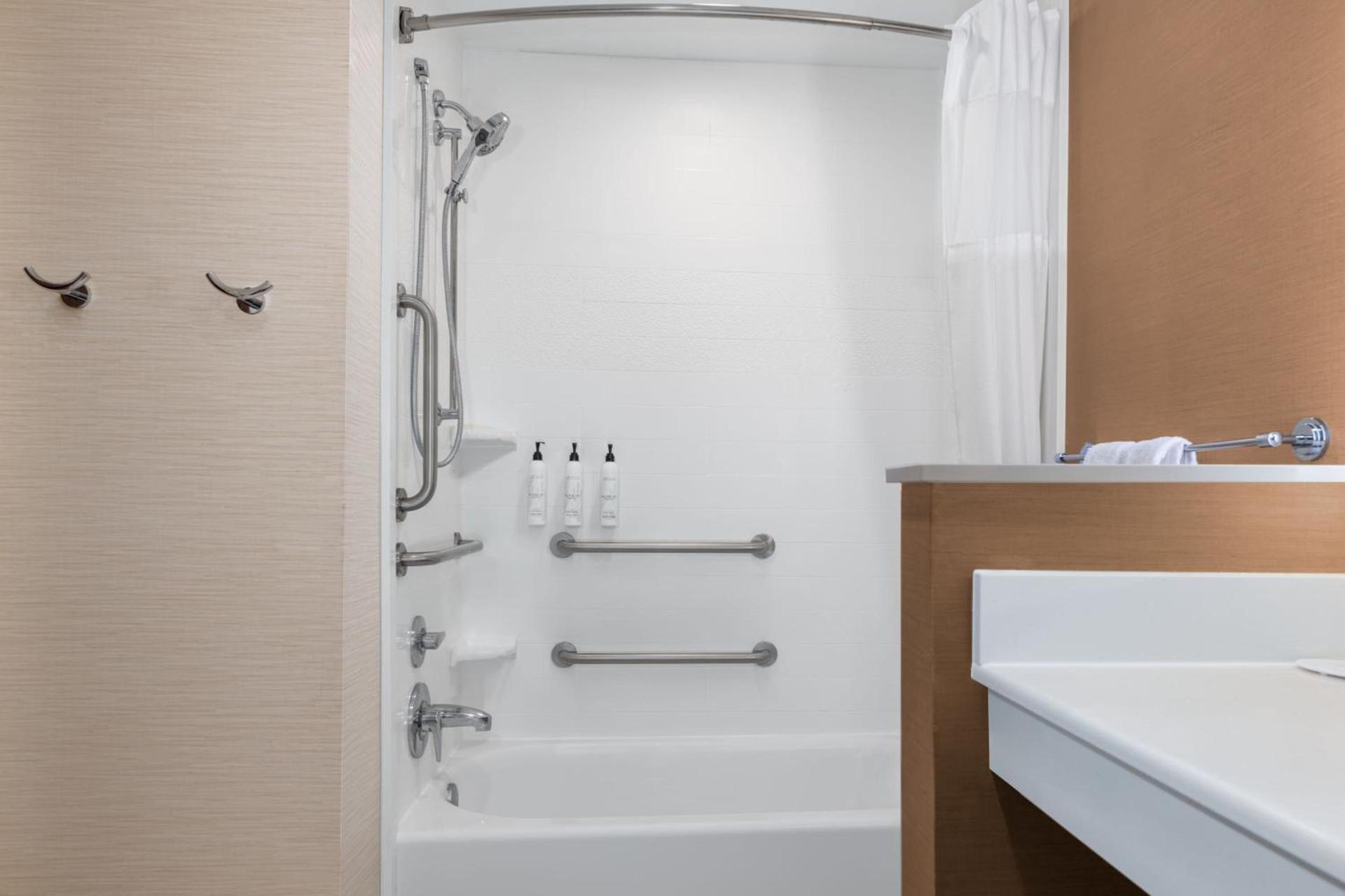 Fairfield Inn & Suites by Marriott Martinsburg photo 26