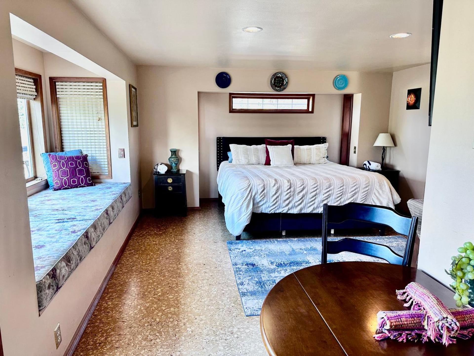 Deer Harbor Cottage & Suites photo 52