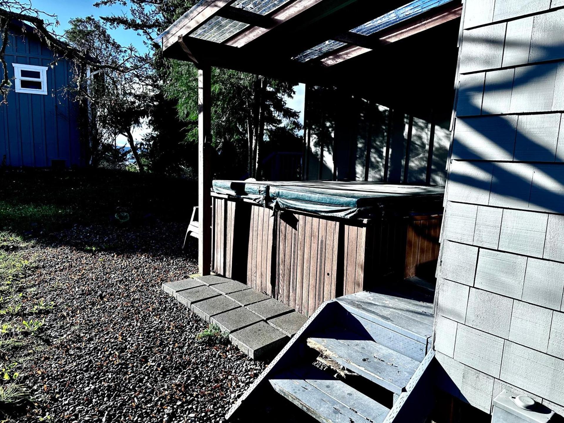 Deer Harbor Cottage & Suites photo 54