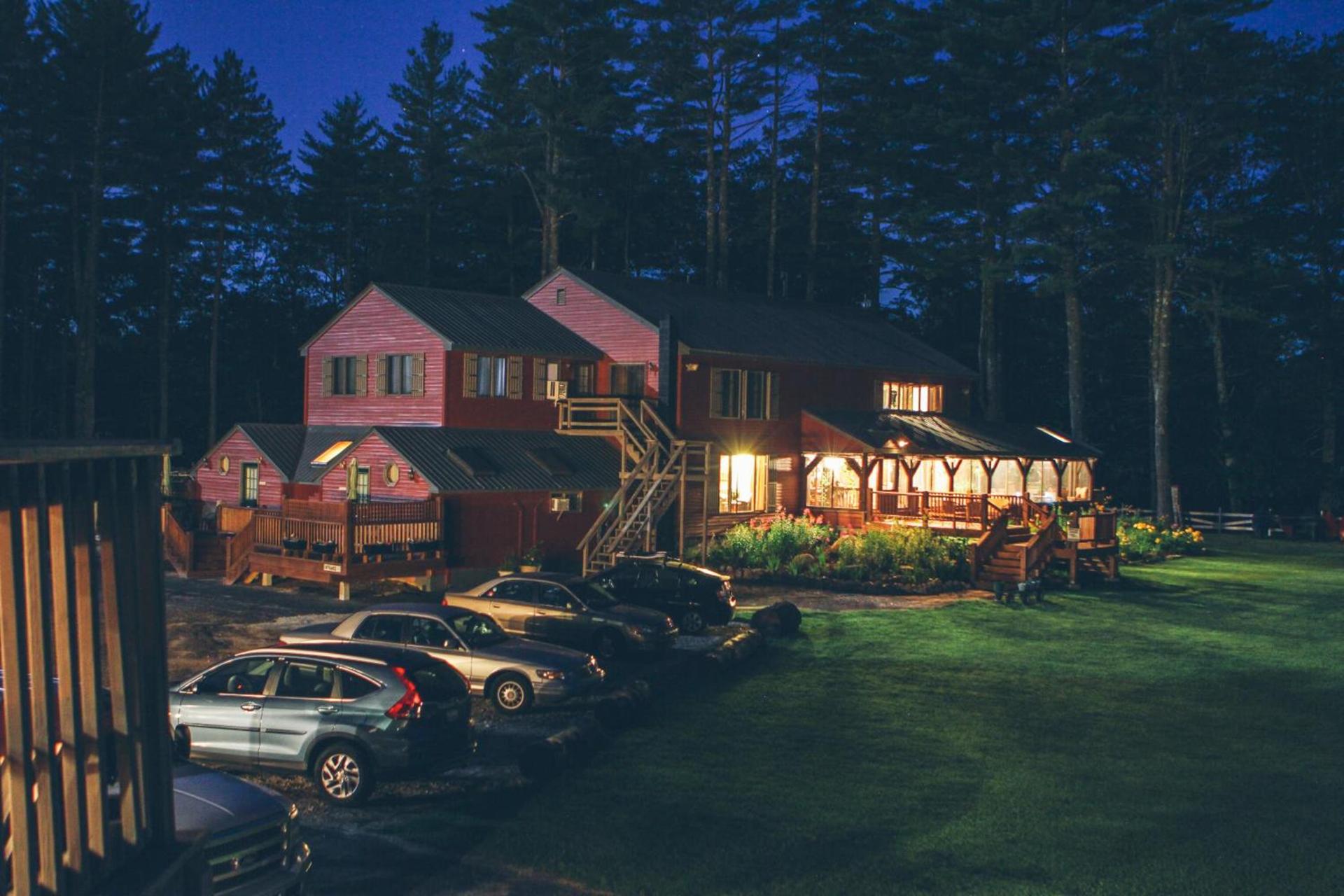 Old Saco Inn photo 32