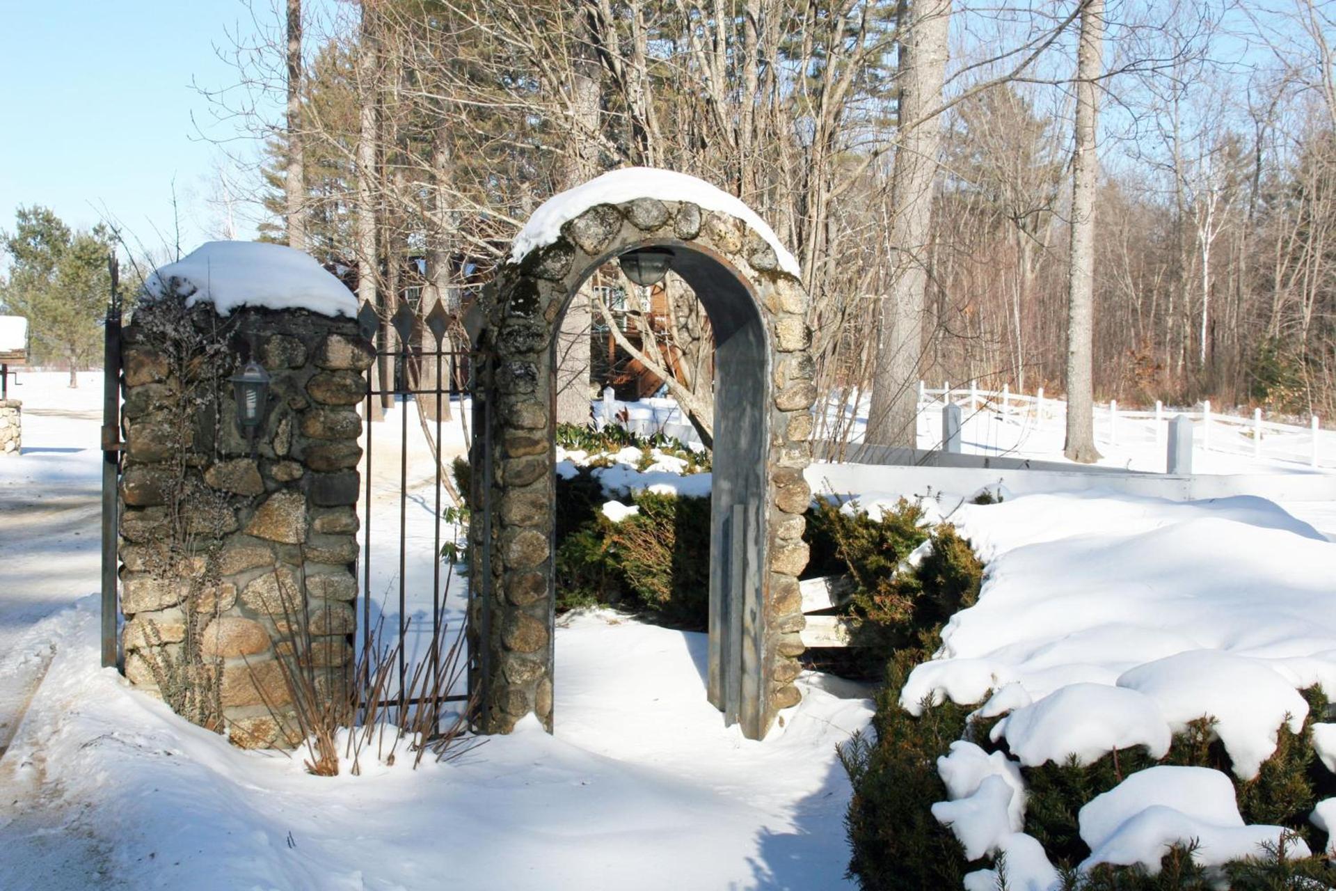 Old Saco Inn photo 44