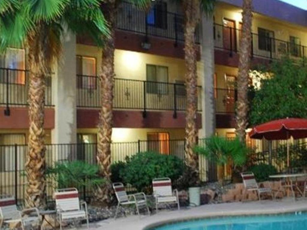 Nellis Suites at Main Gate Hotel photo 3