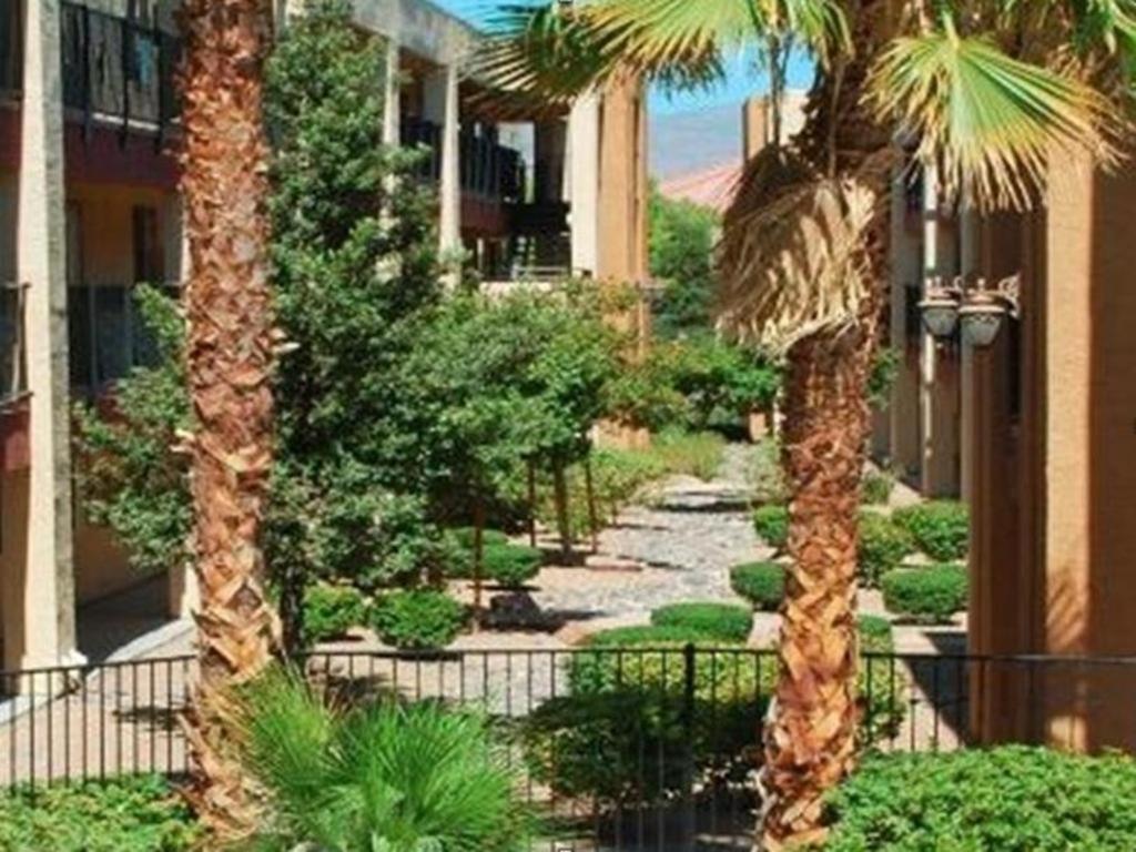 Nellis Suites at Main Gate Hotel photo 8