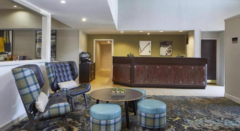 Residence Inn Atlanta Airport North/Virginia Avenue photo 7