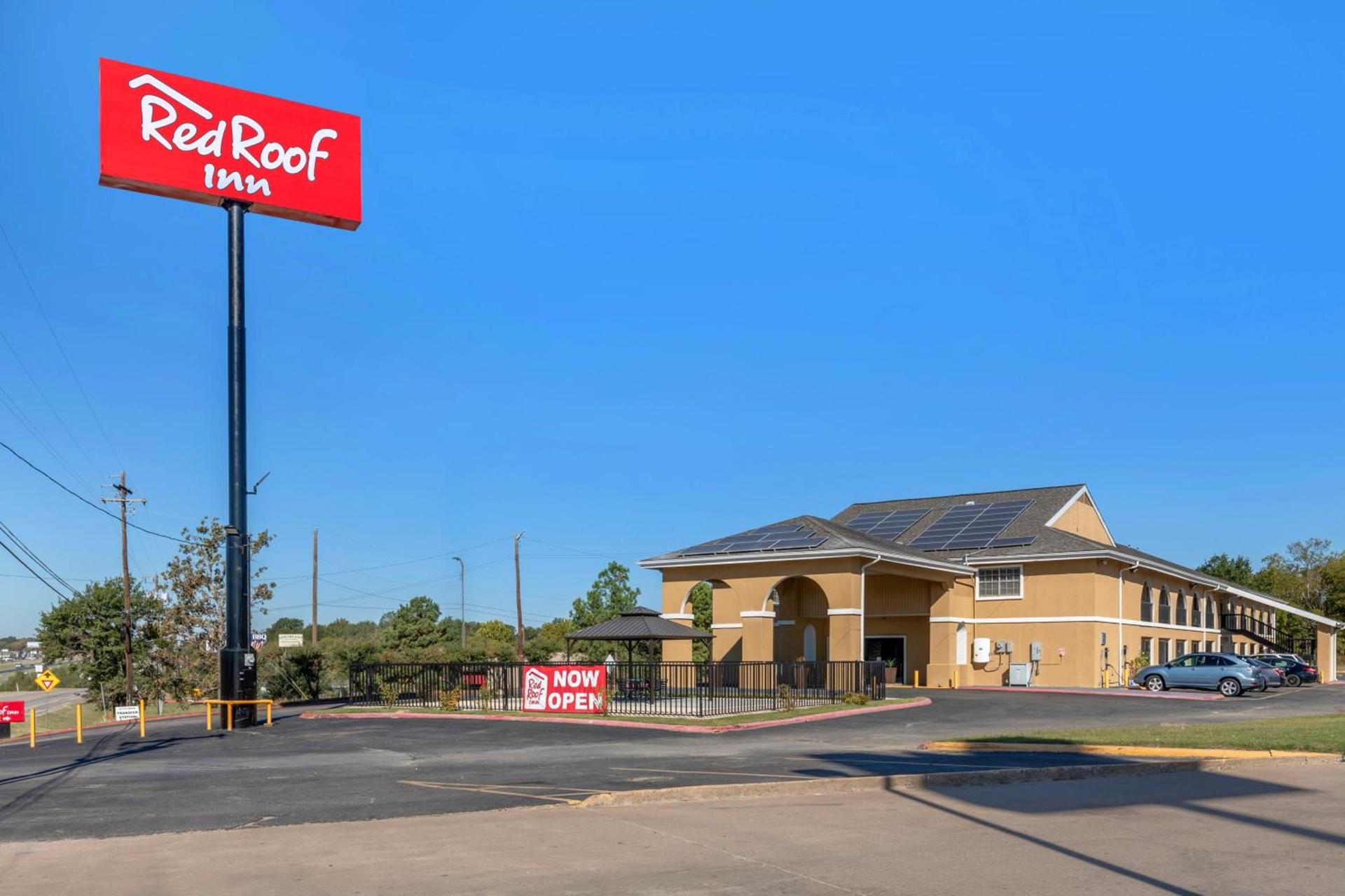 Red Roof Inn Canton photo 2