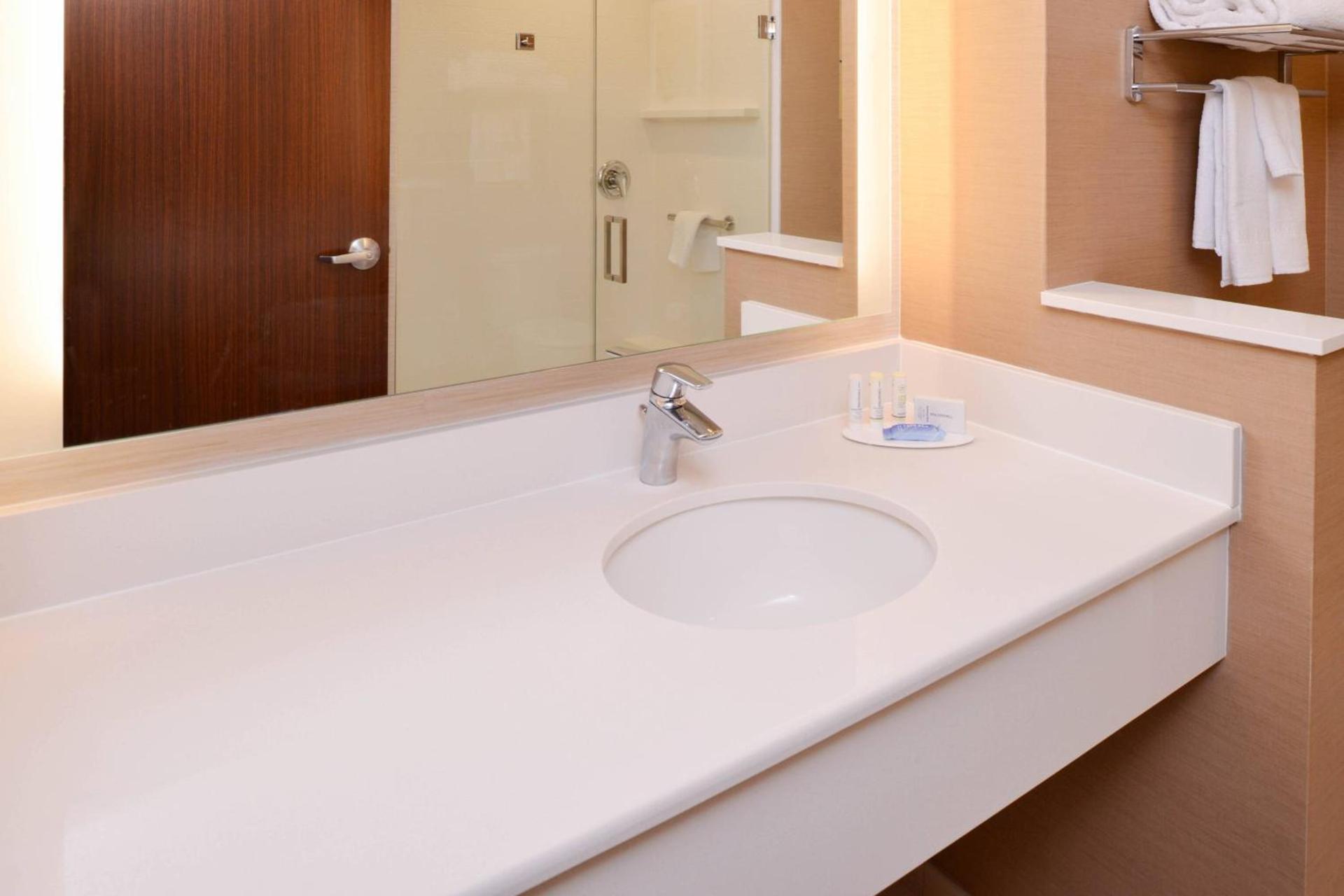 Fairfield Inn & Suites by Marriott Martinsburg photo 42