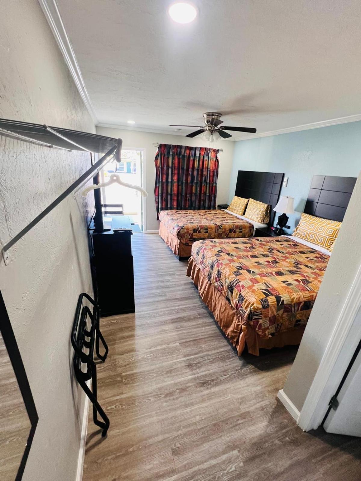 Sunshine Inn & Suites Venice, Florida photo 54
