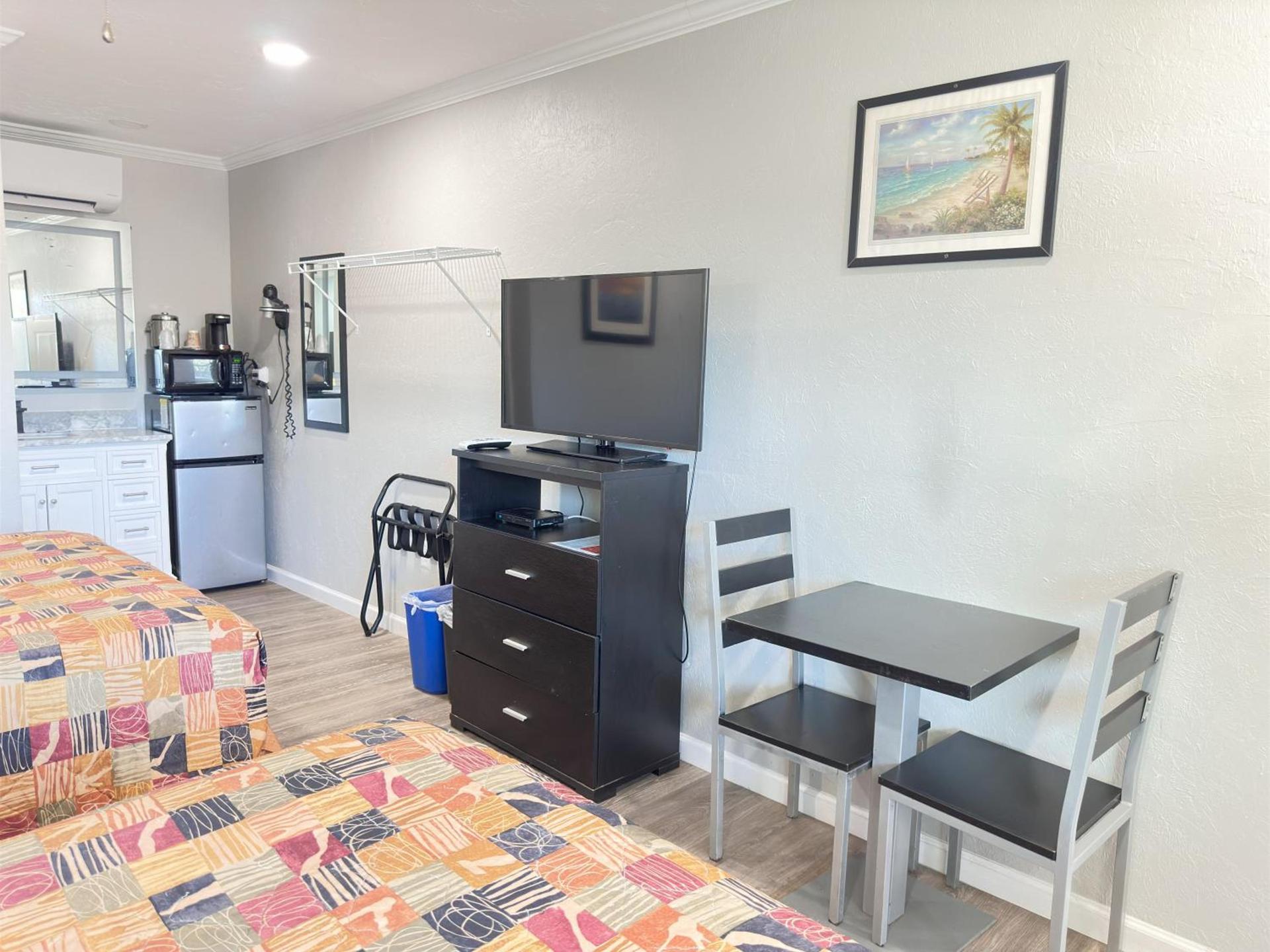 Sunshine Inn & Suites Venice, Florida photo 55