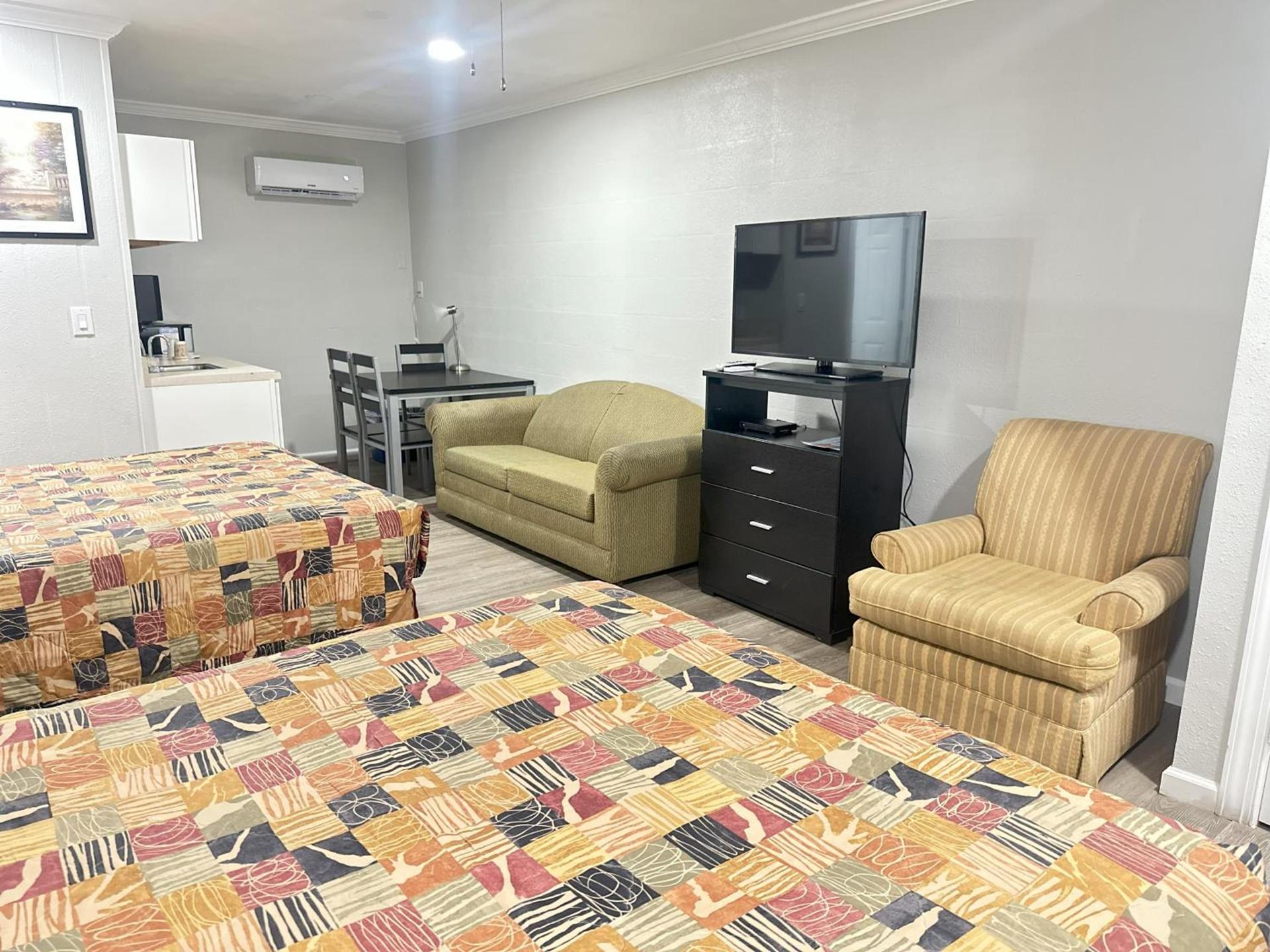 Sunshine Inn & Suites Venice, Florida photo 37