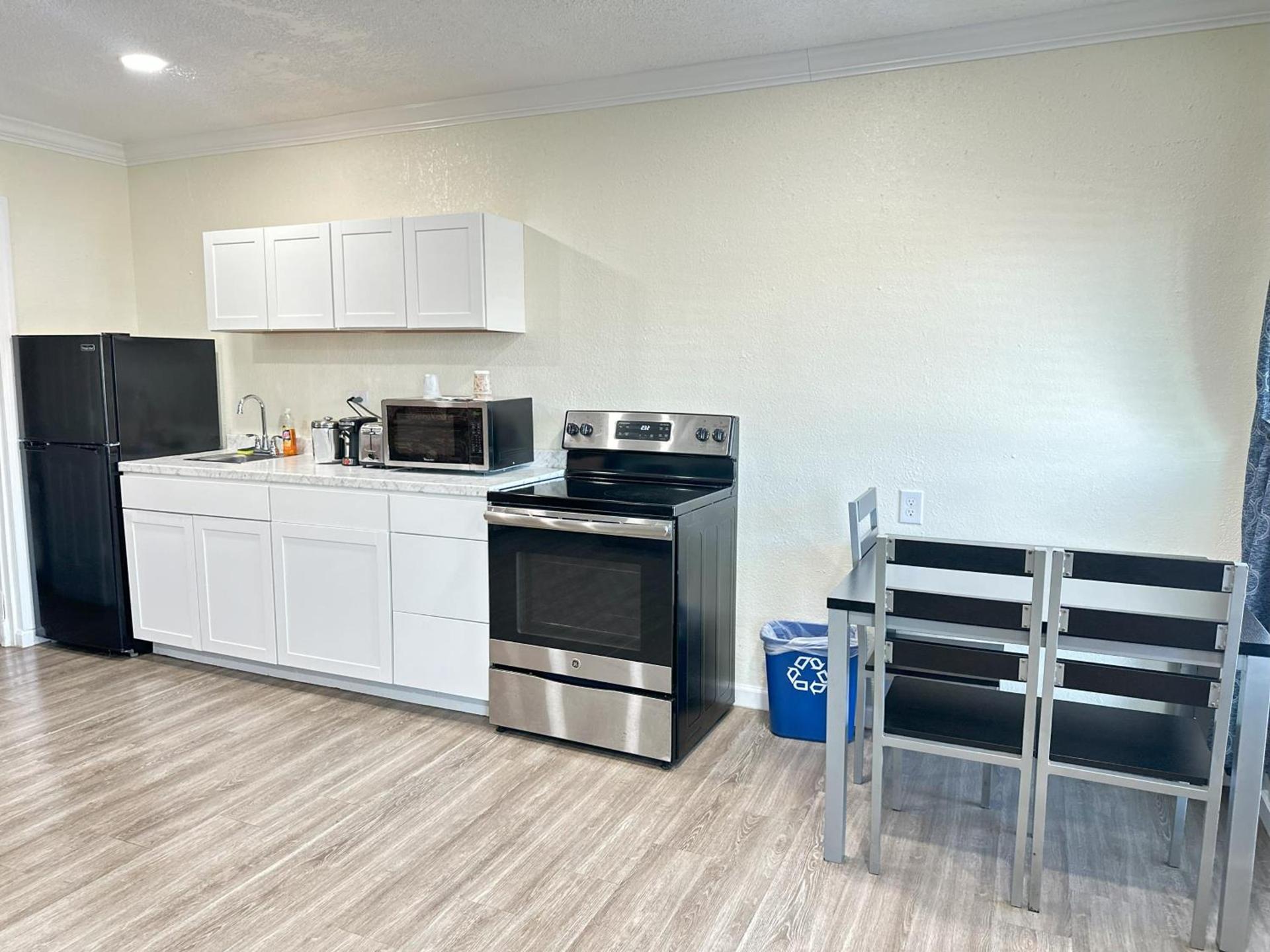 Sunshine Inn & Suites Venice, Florida photo 45