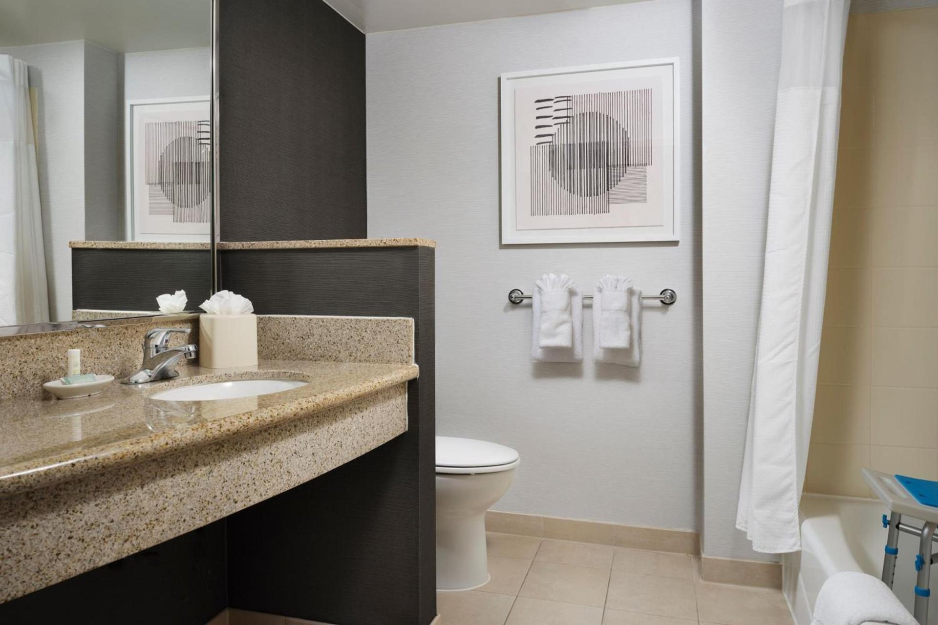 Courtyard by Marriott Washington Capitol Hill/Navy Yard photo 22