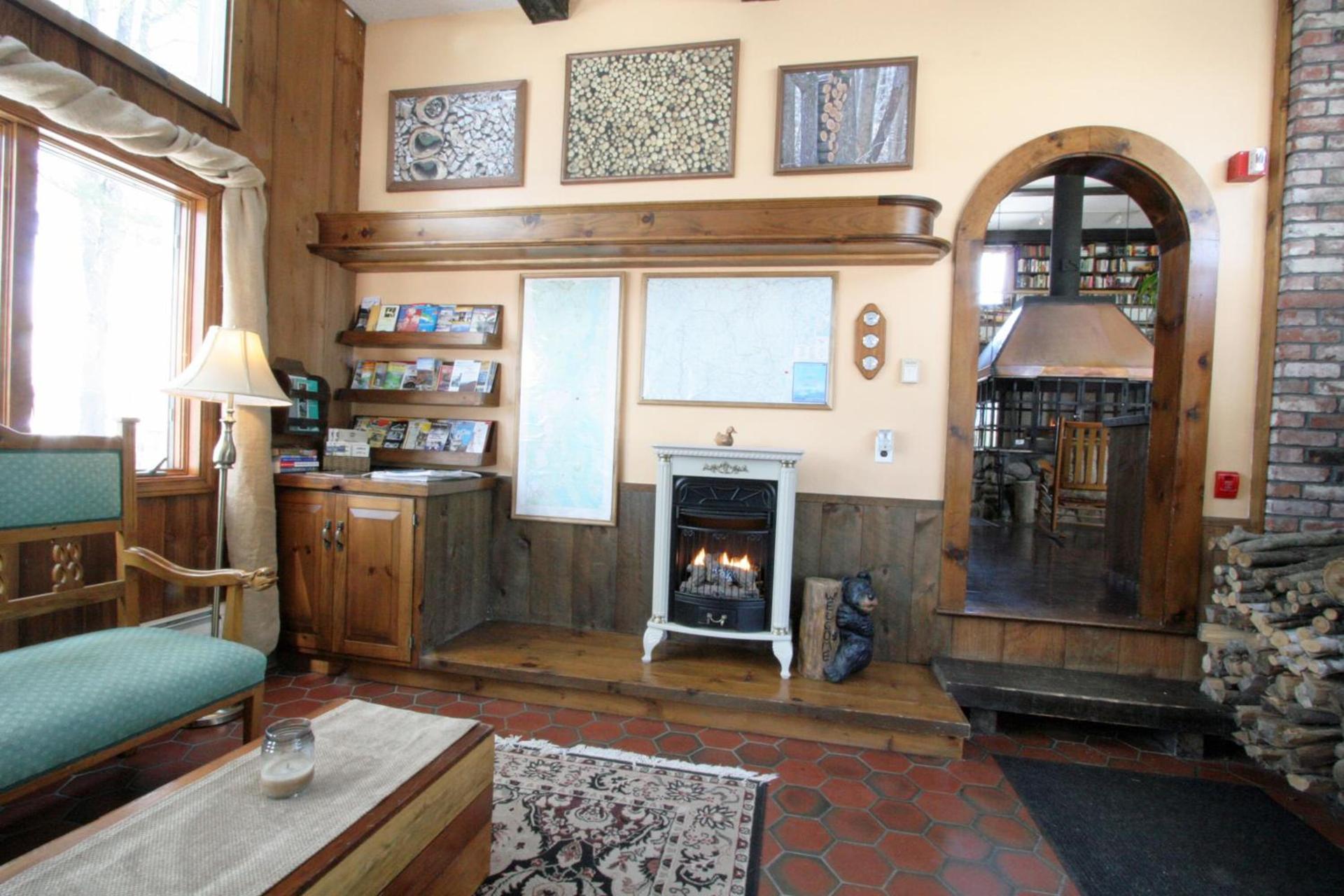 Old Saco Inn photo 61