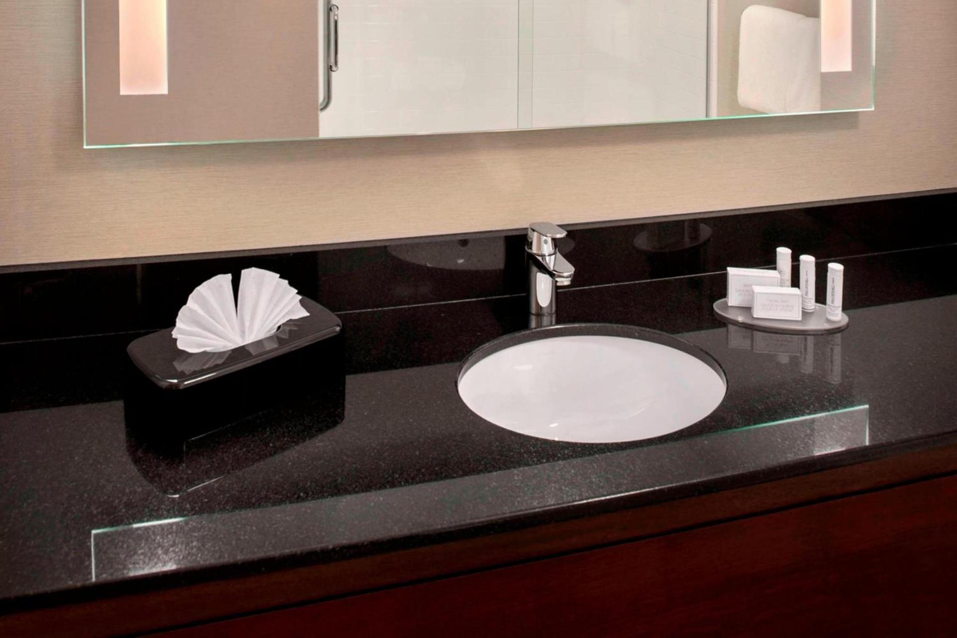Fairfield Inn & Suites by Marriott Great Barrington Lenox/Berkshires photo 7