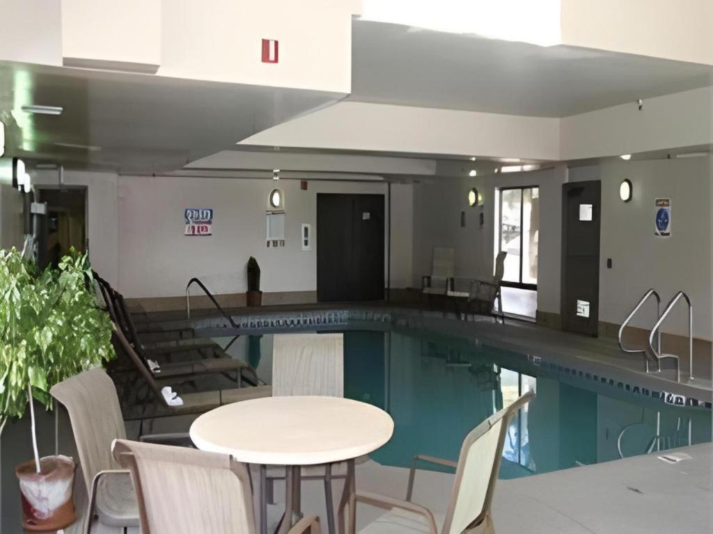 Flagstaff Hotel photo 8