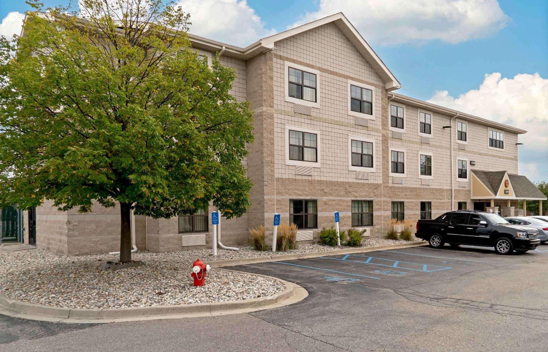 Extended Stay America Suites - Detroit - Madison Heights photo 2