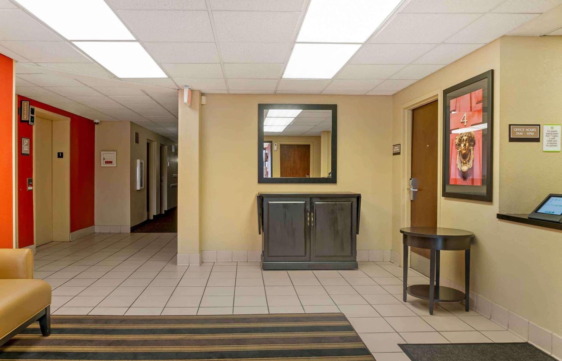 Extended Stay America Suites - Detroit - Madison Heights photo 7