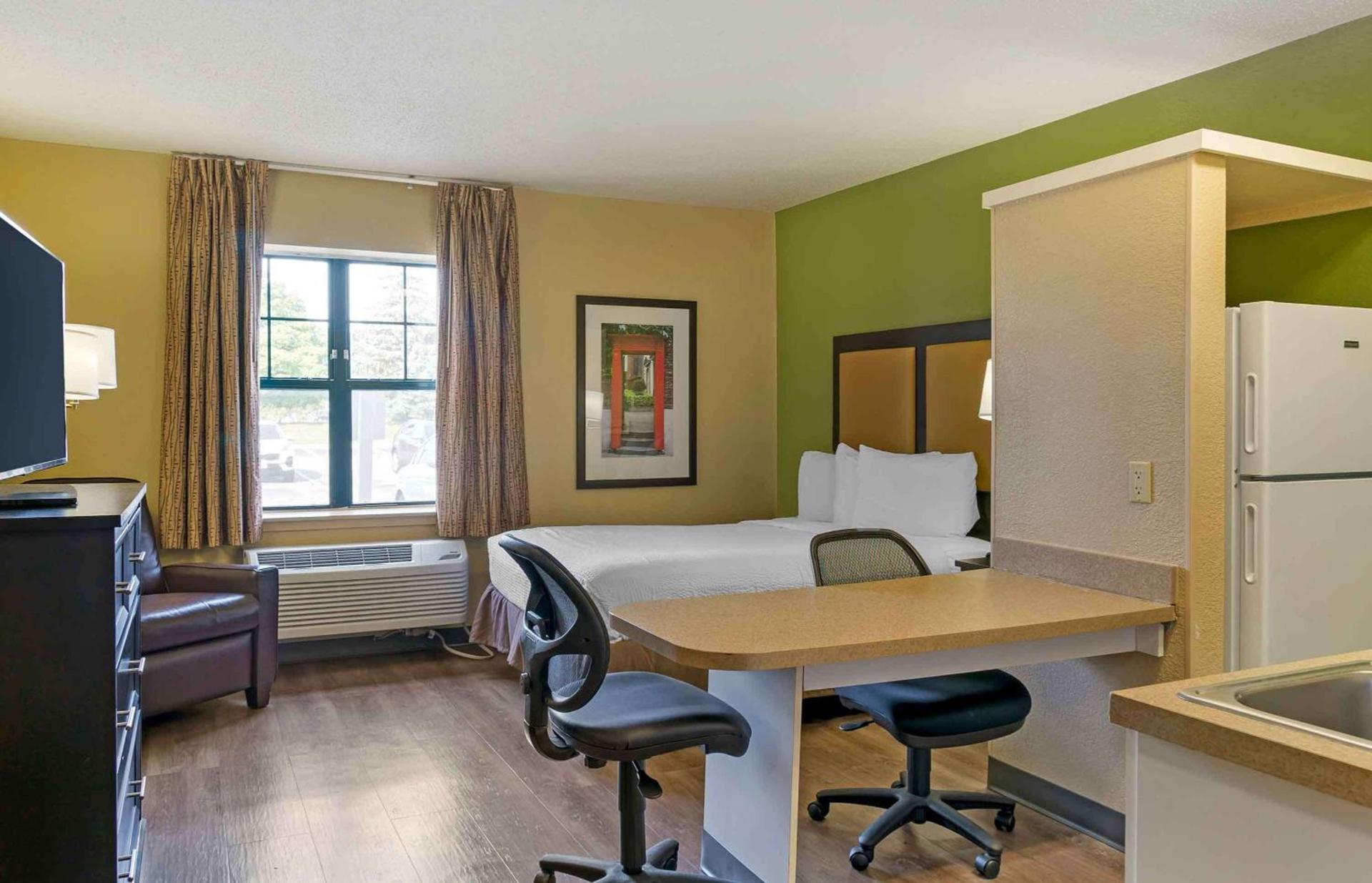 Extended Stay America Suites - Detroit - Madison Heights photo 10