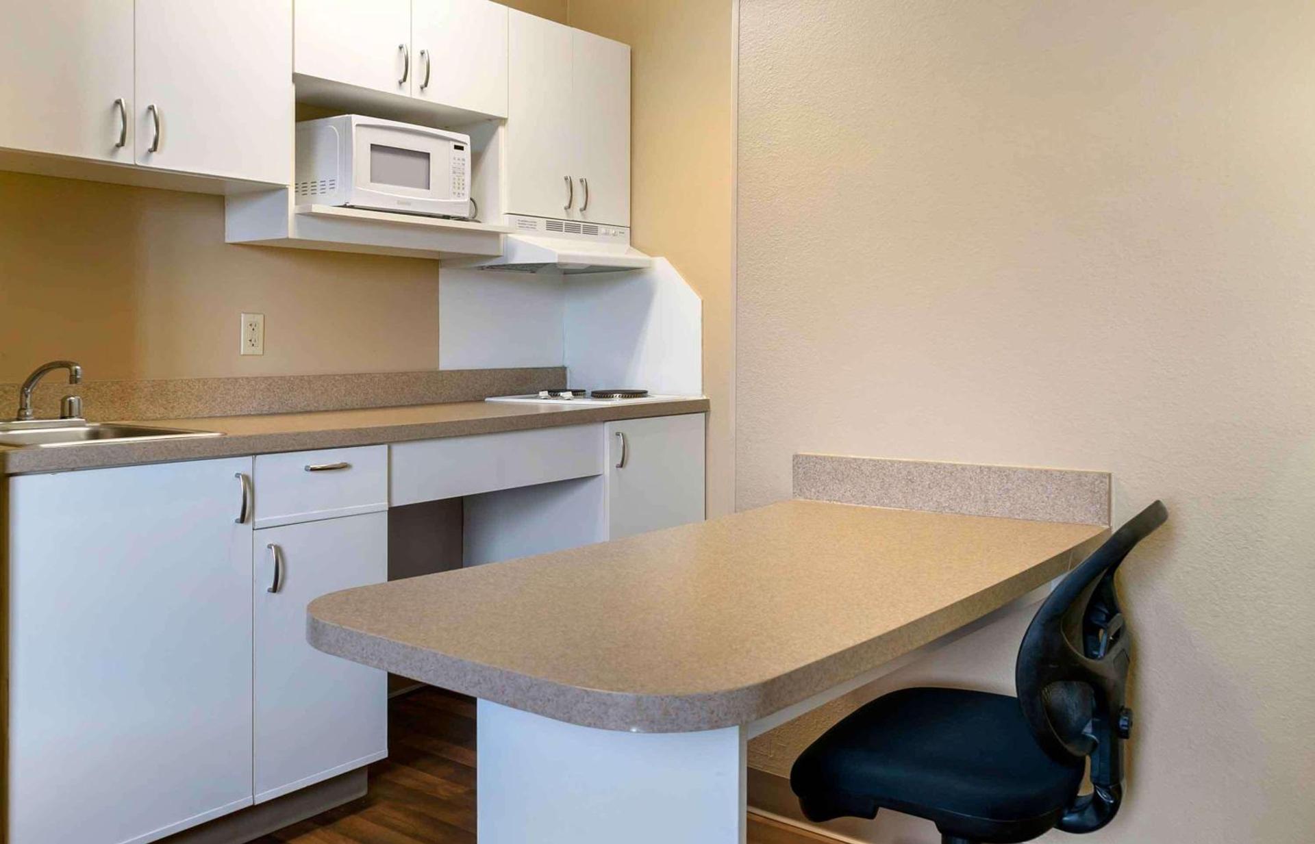 Extended Stay America Suites - Detroit - Madison Heights photo 32