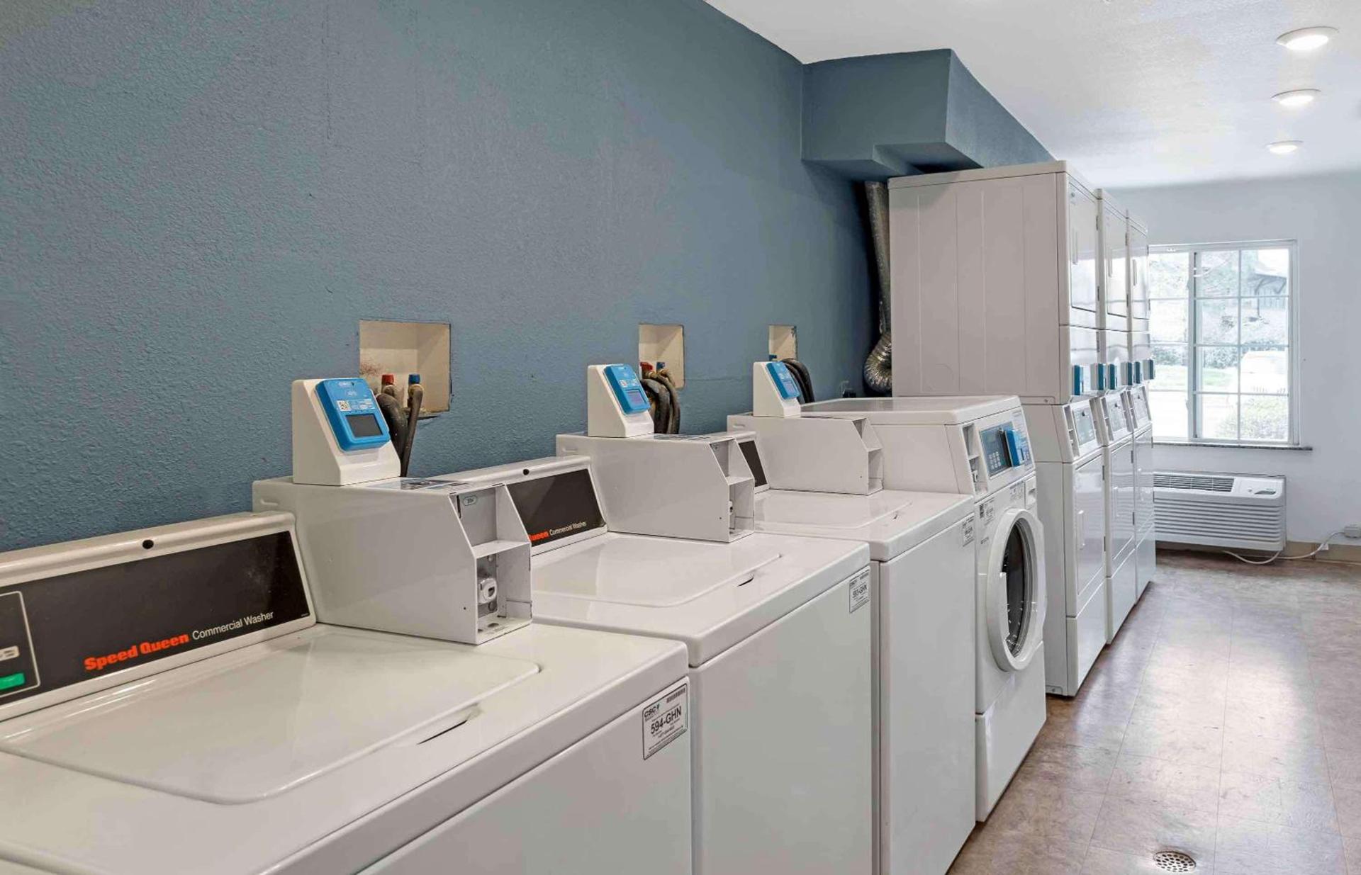 Studio 6 Extended Stay Birmingham Pelham AL photo 24
