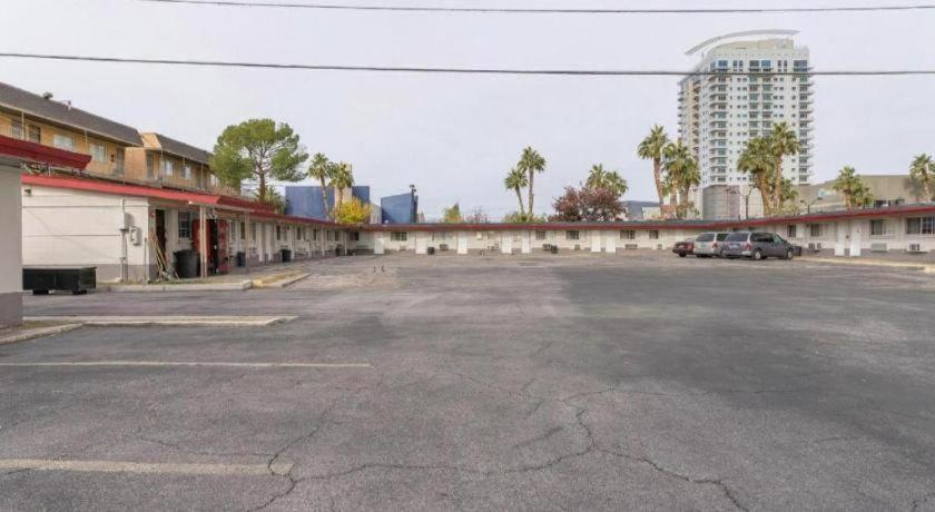 OYO Gateway Motel Las Vegas North Strip/Fremont St. Area photo 17
