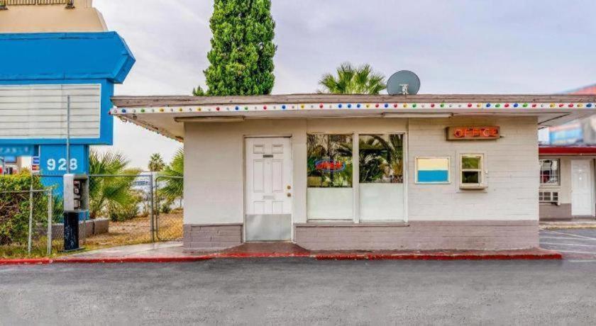 OYO Gateway Motel Las Vegas North Strip/Fremont St. Area photo 11