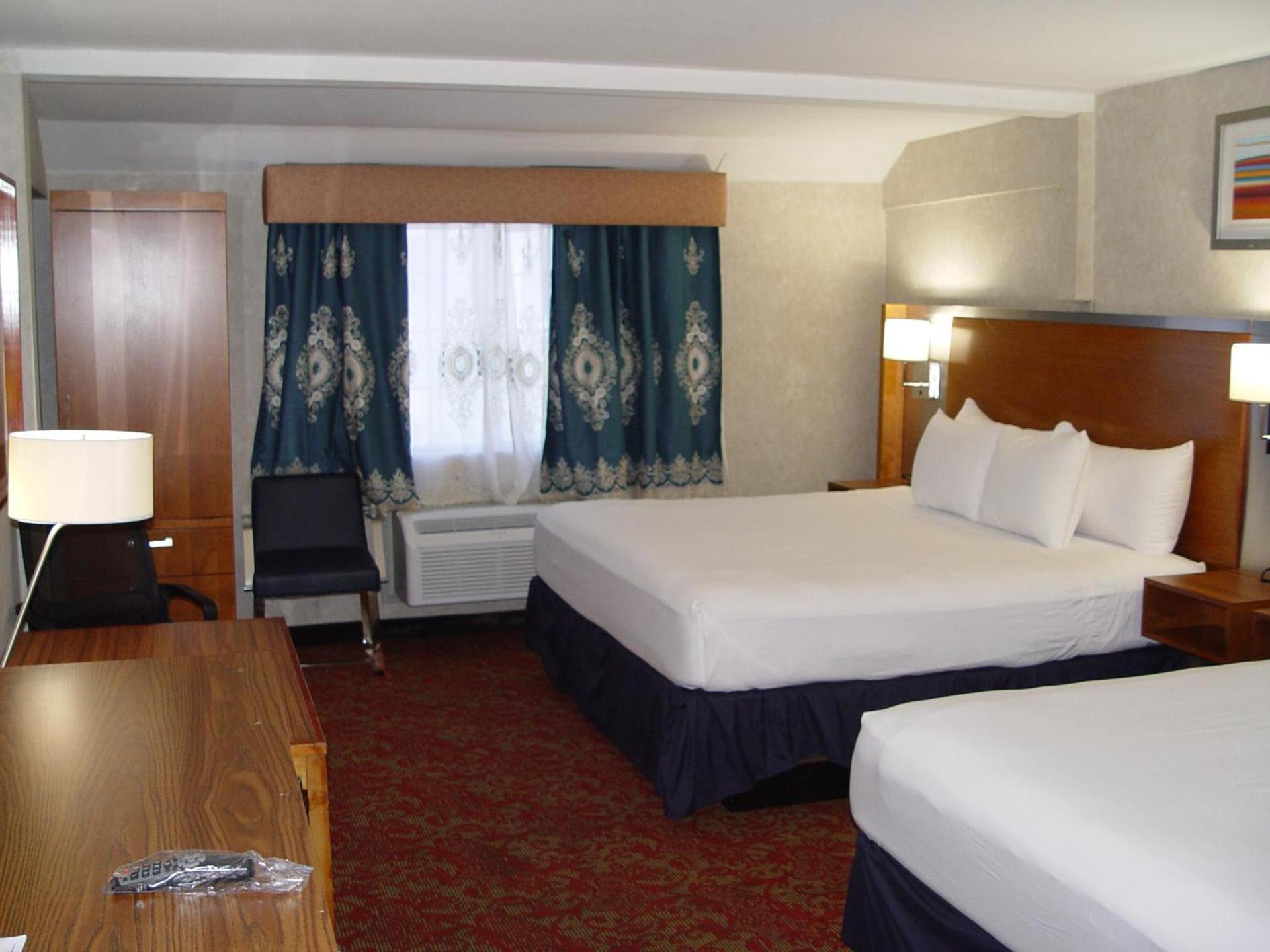 Clarion Hotel Bakersfield North photo 63