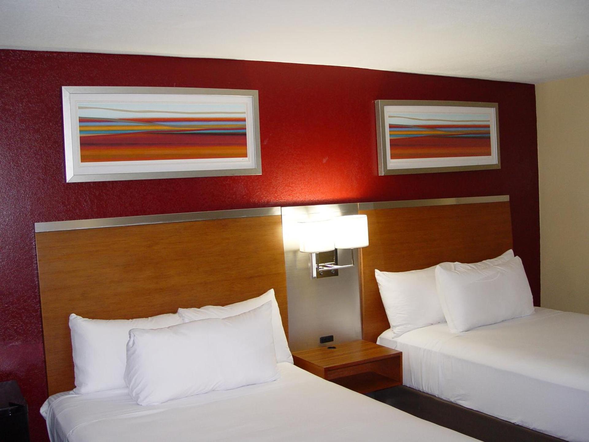 Clarion Hotel Bakersfield North photo 70