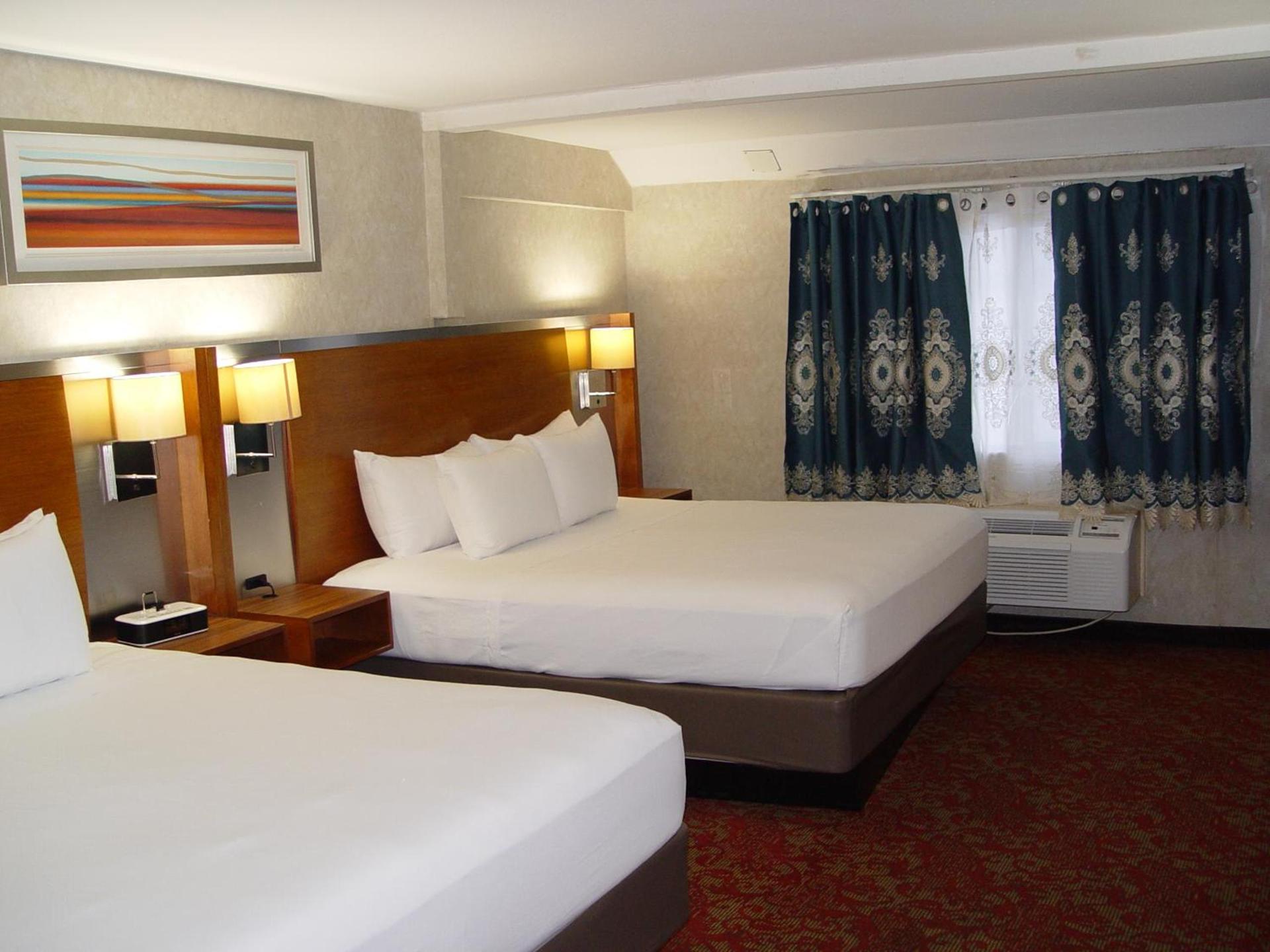 Clarion Hotel Bakersfield North photo 75