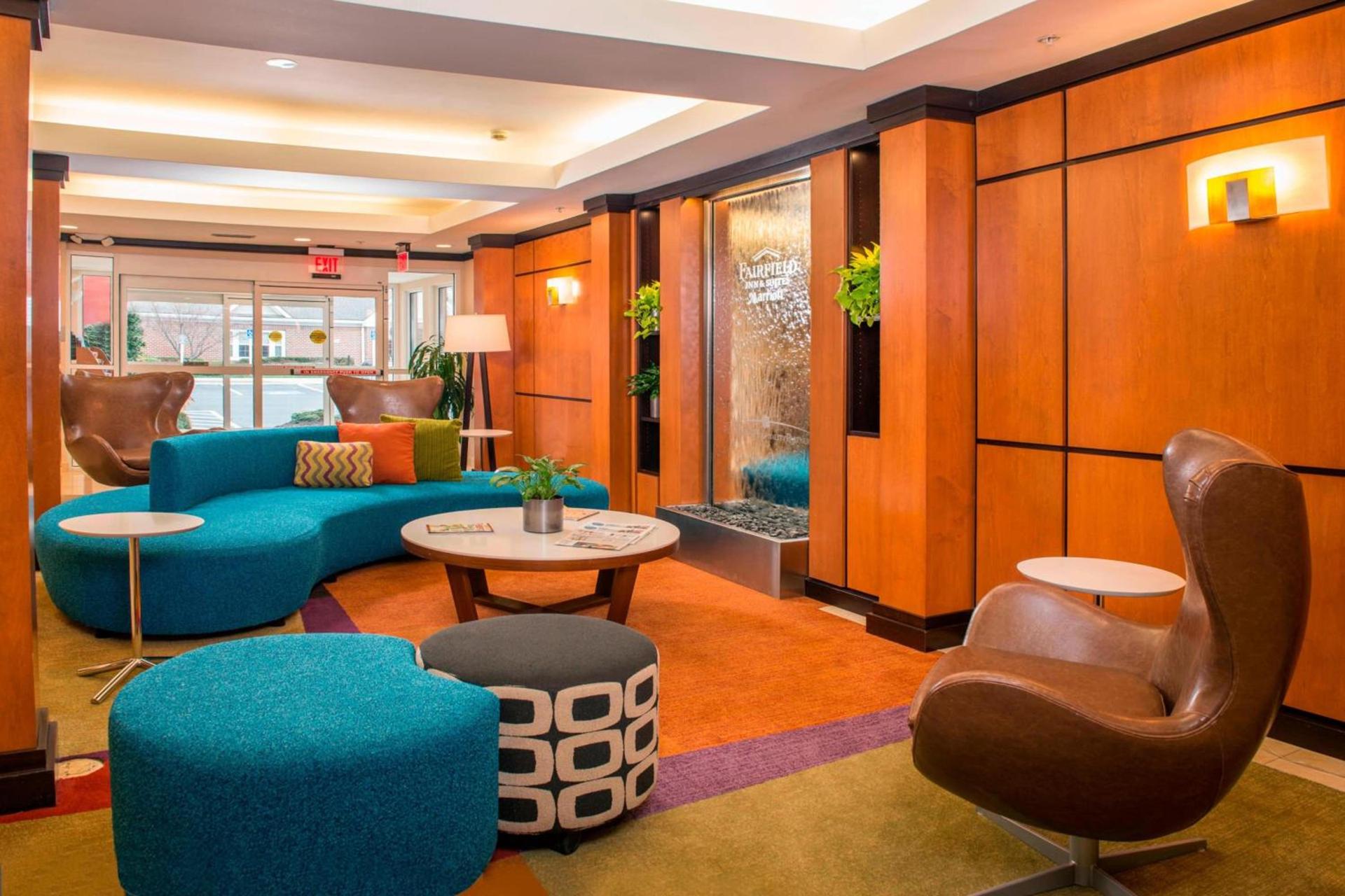 Fairfield Inn & Suites by Marriott Frederick photo 2