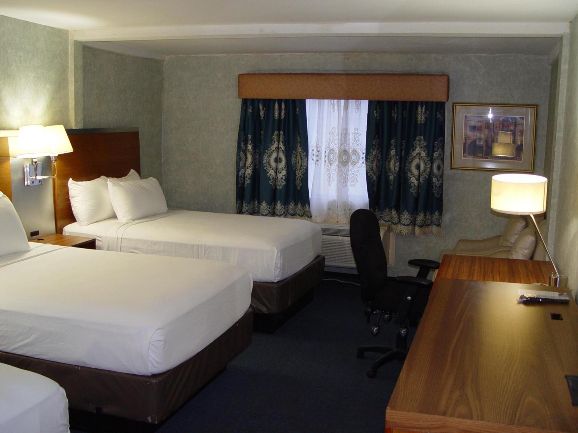 Clarion Hotel Bakersfield North photo 94