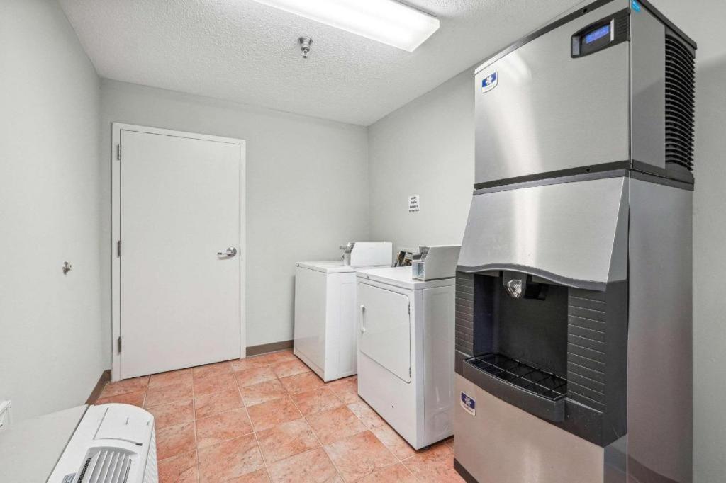 Quality Inn & Suites photo 23