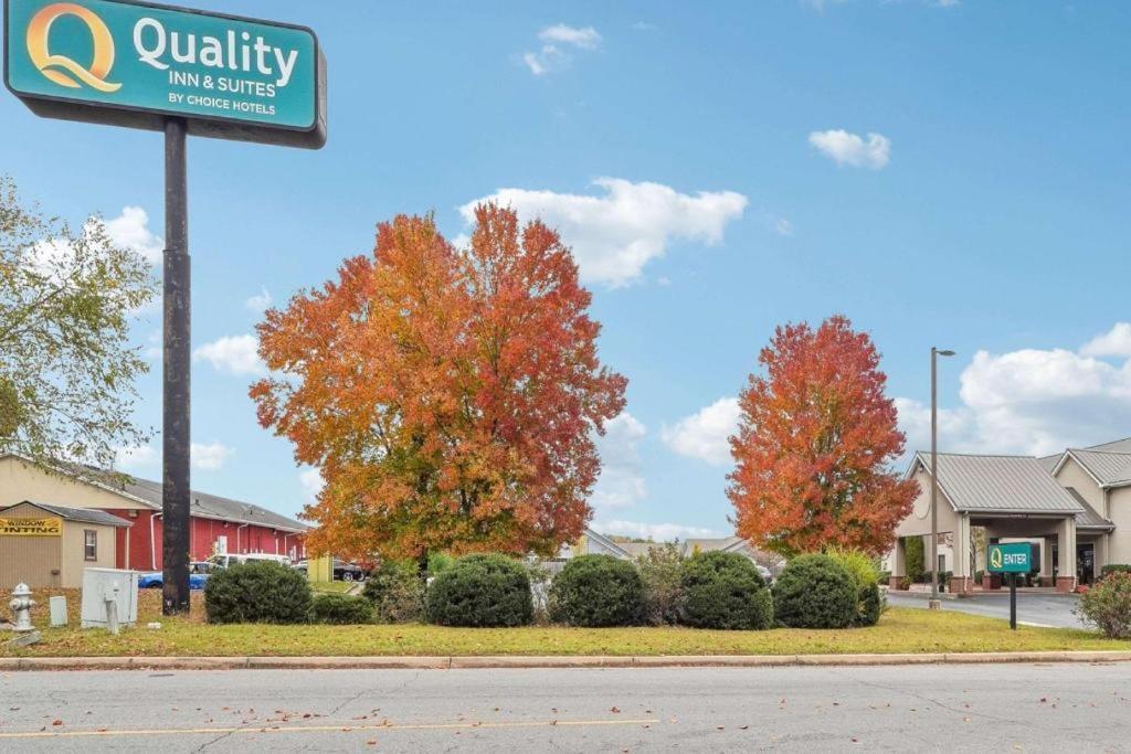 Quality Inn & Suites photo 7