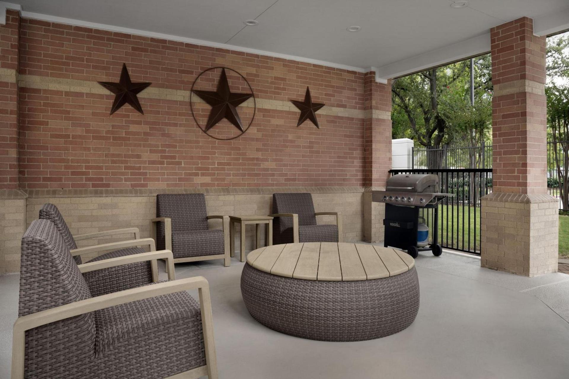 Courtyard Dallas Addison Quorum Drive photo 45