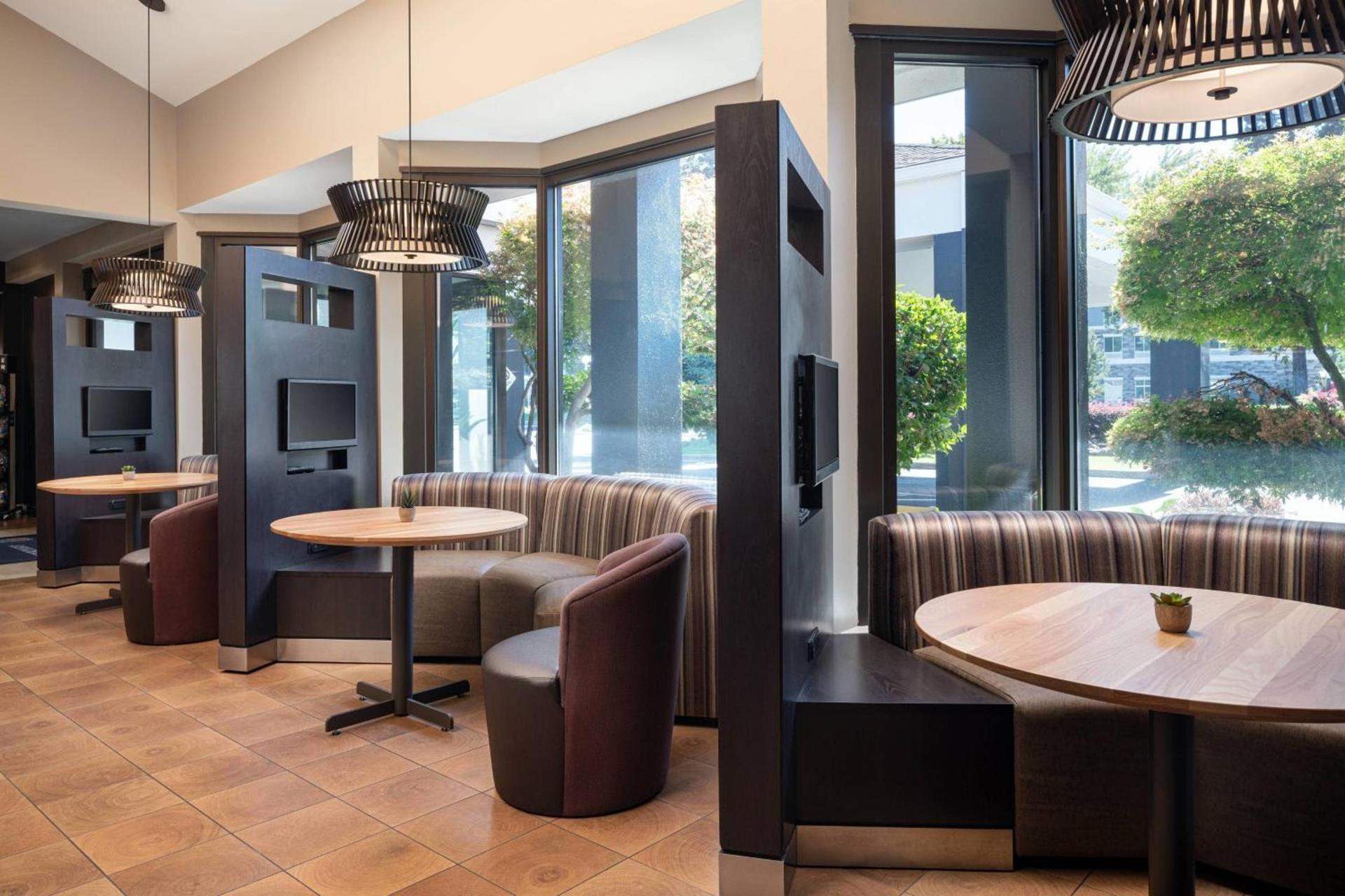 Courtyard Sacramento Rancho Cordova photo 20
