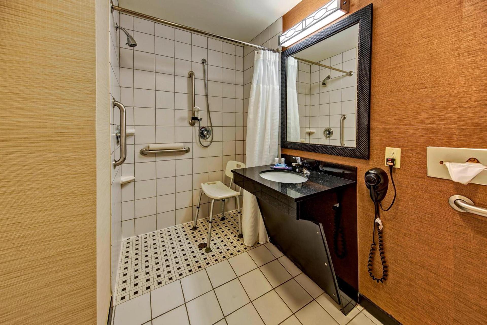 Fairfield Inn & Suites by Marriott Oklahoma City NW Expressway/Warr Acres photo 9