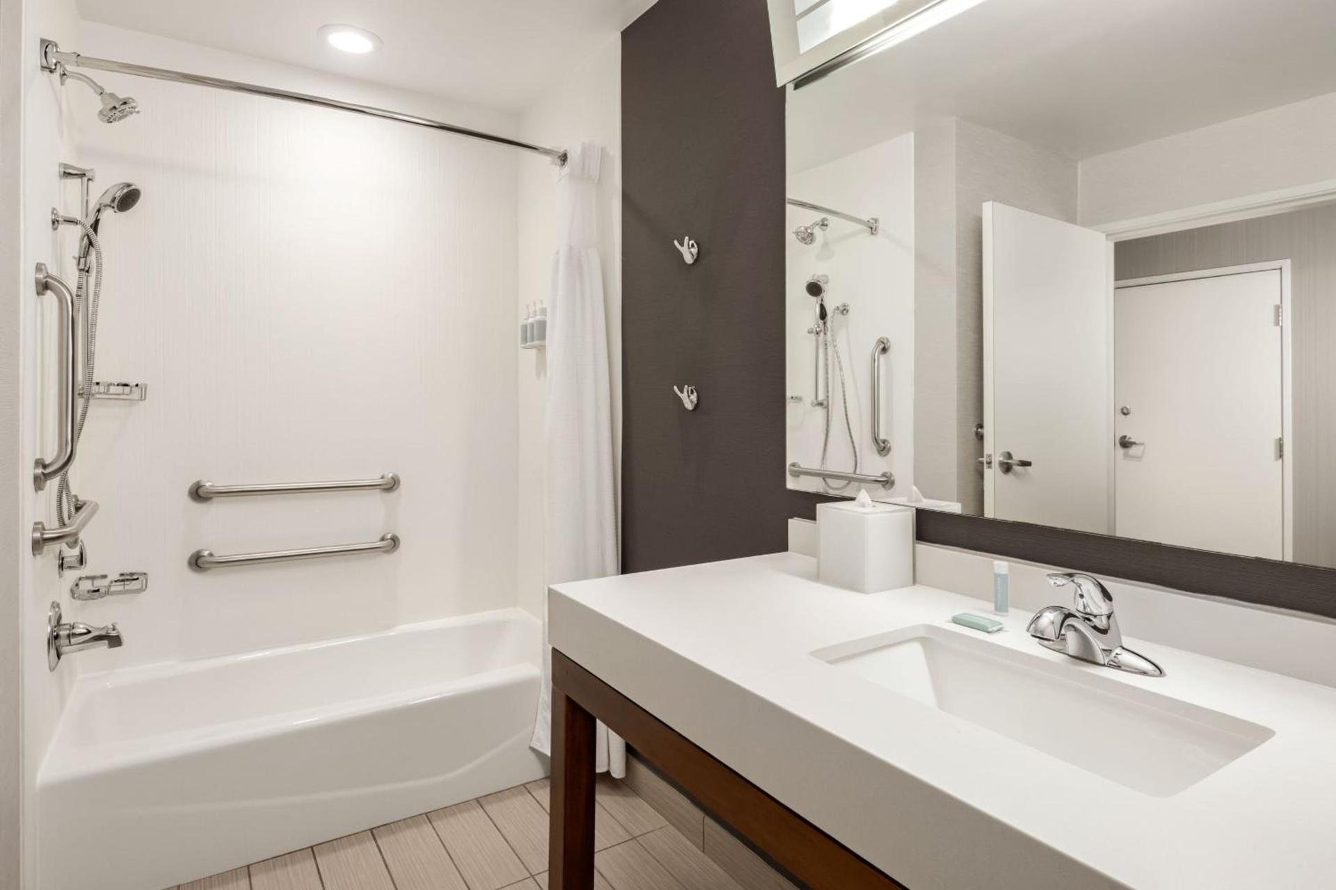 Courtyard by Marriott Columbus Phenix City photo 15