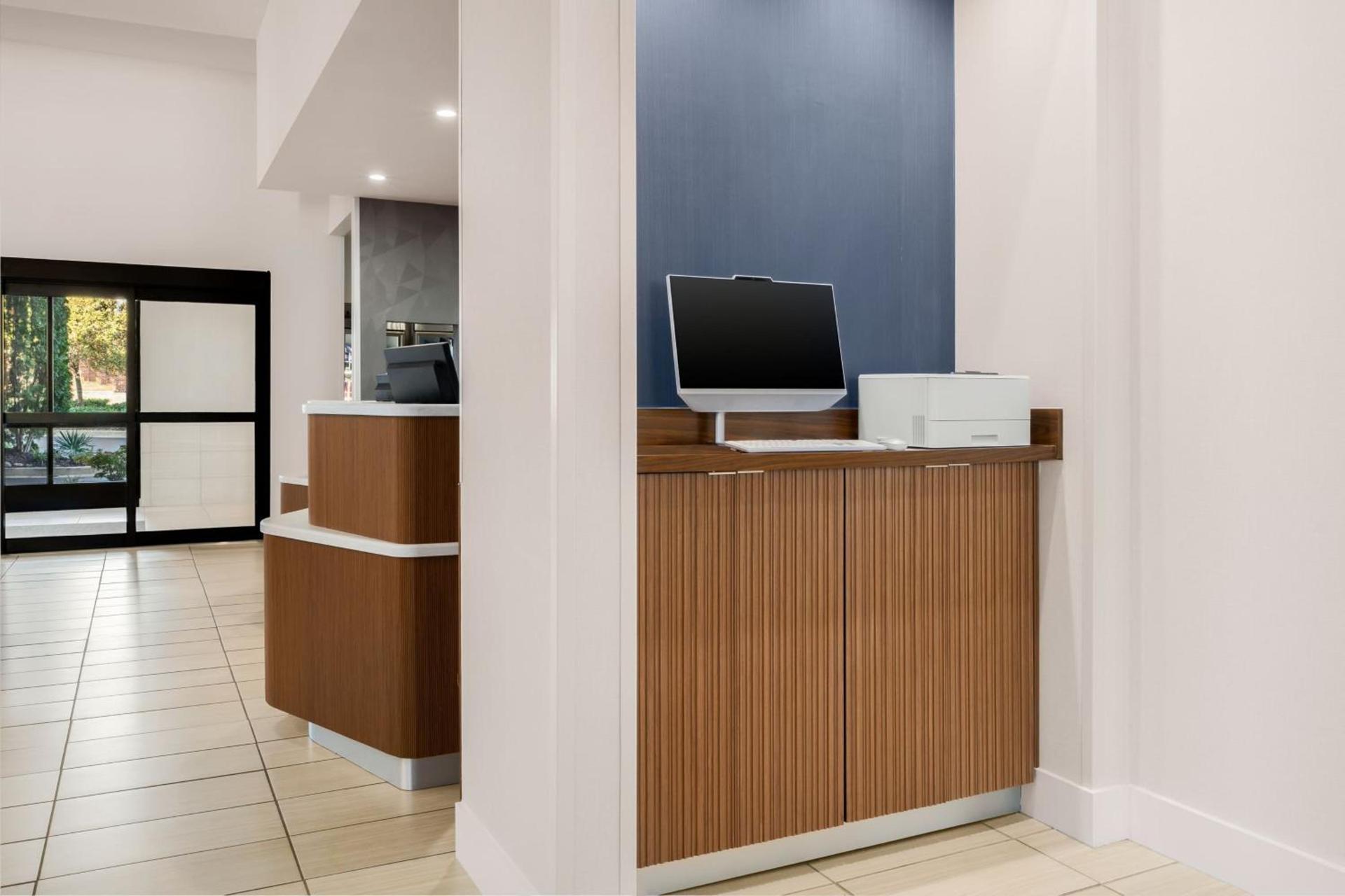 Courtyard by Marriott Columbus Phenix City photo 17